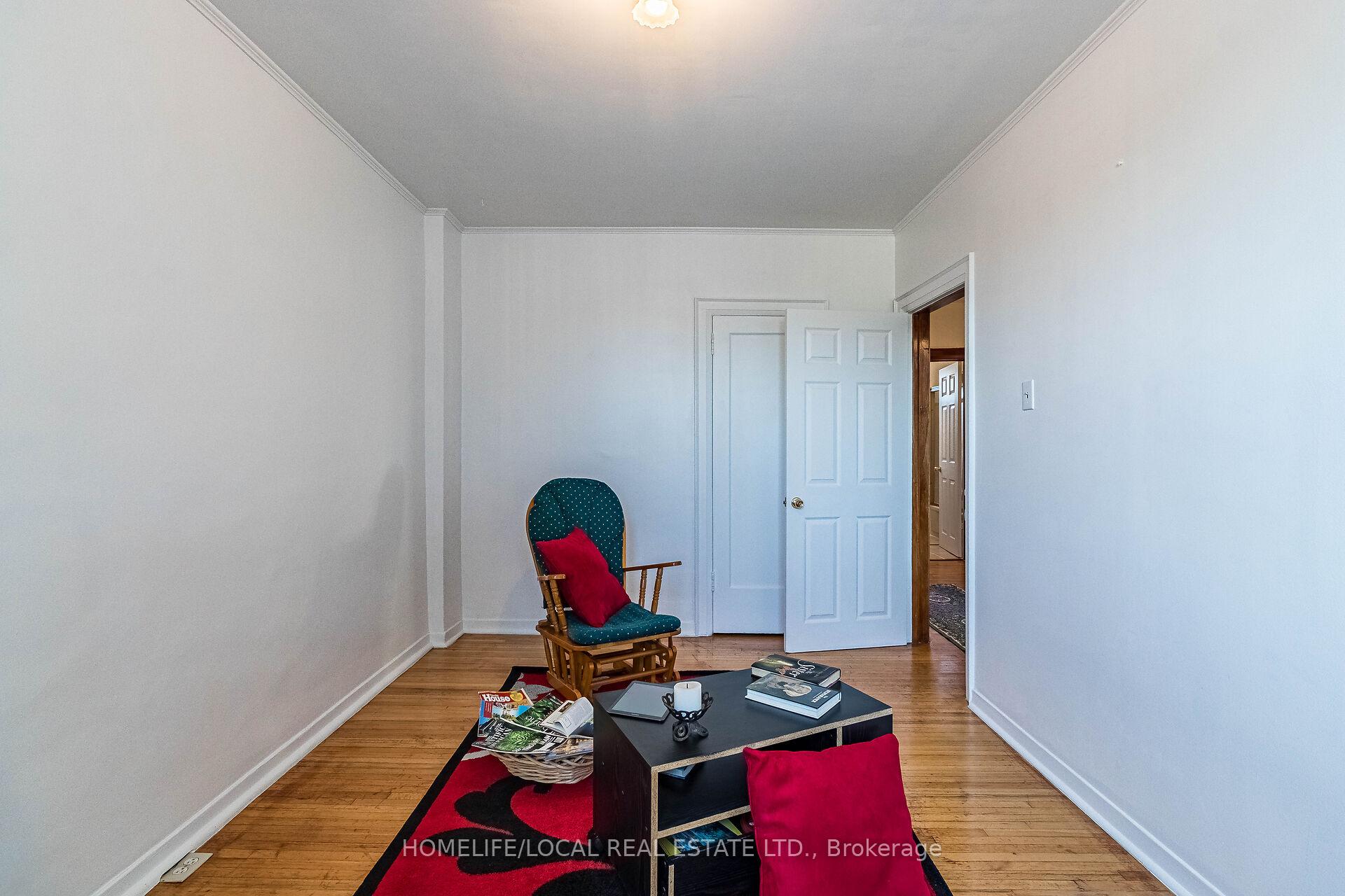 Photo 26 of 41 Rusholme Drive, Toronto, Little Portugal — HOMEH