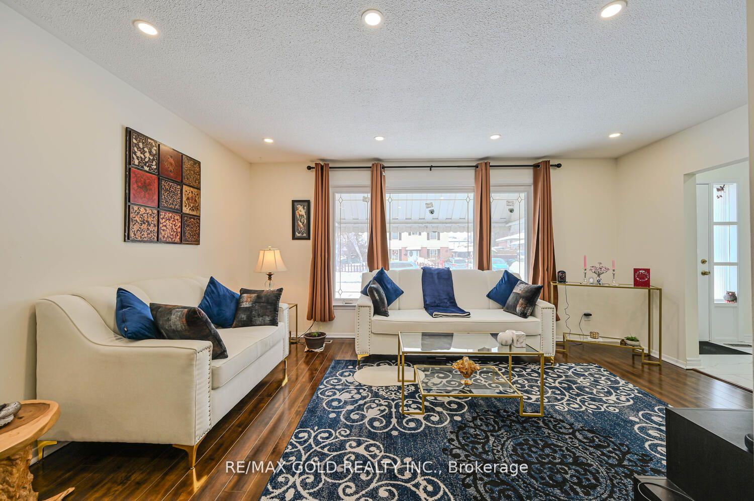 Photo 5 of 29 Doncaster Drive, Brampton, Southgate — HOMEH
