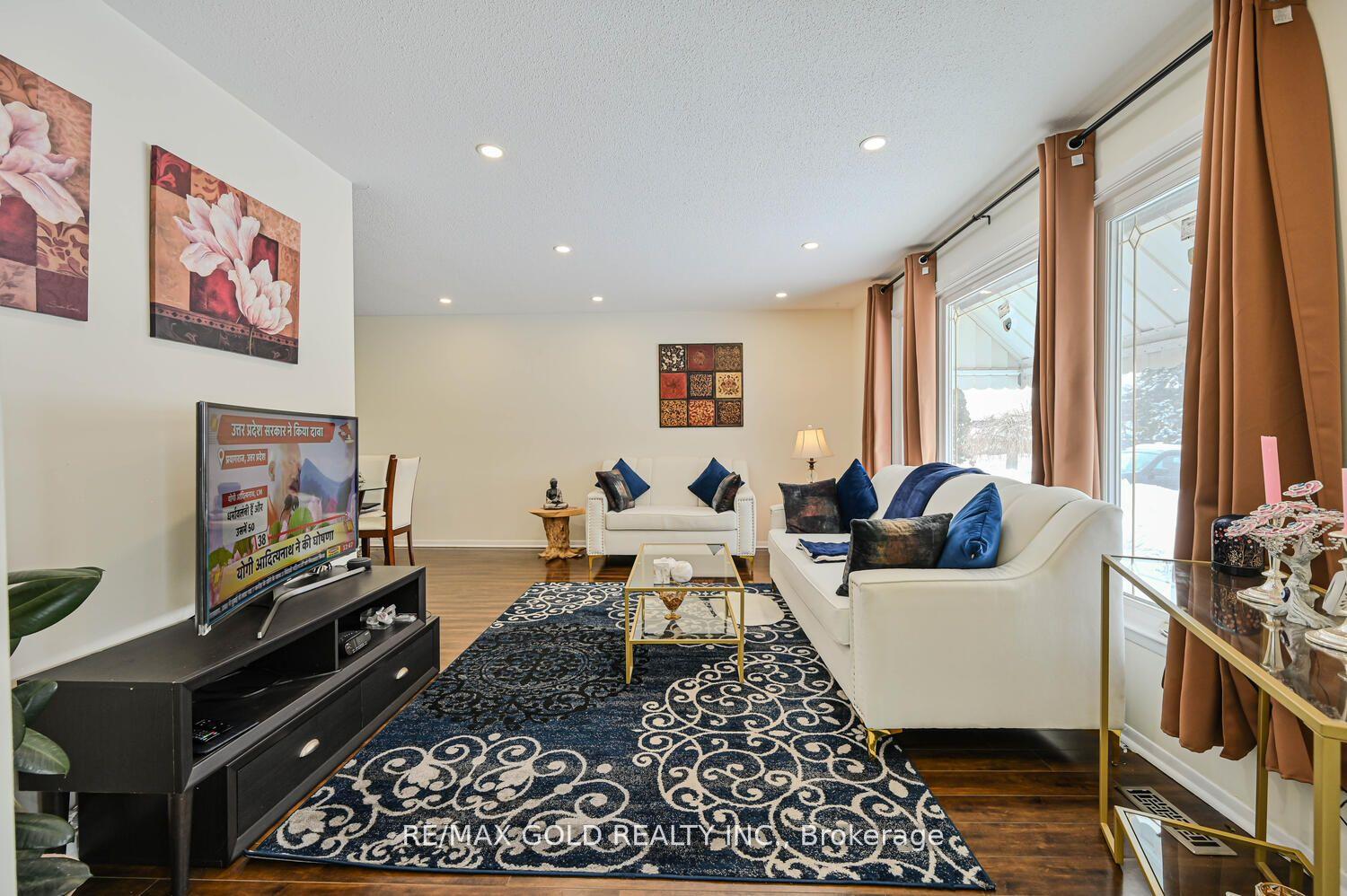 Photo 6 of 29 Doncaster Drive, Brampton, Southgate — HOMEH