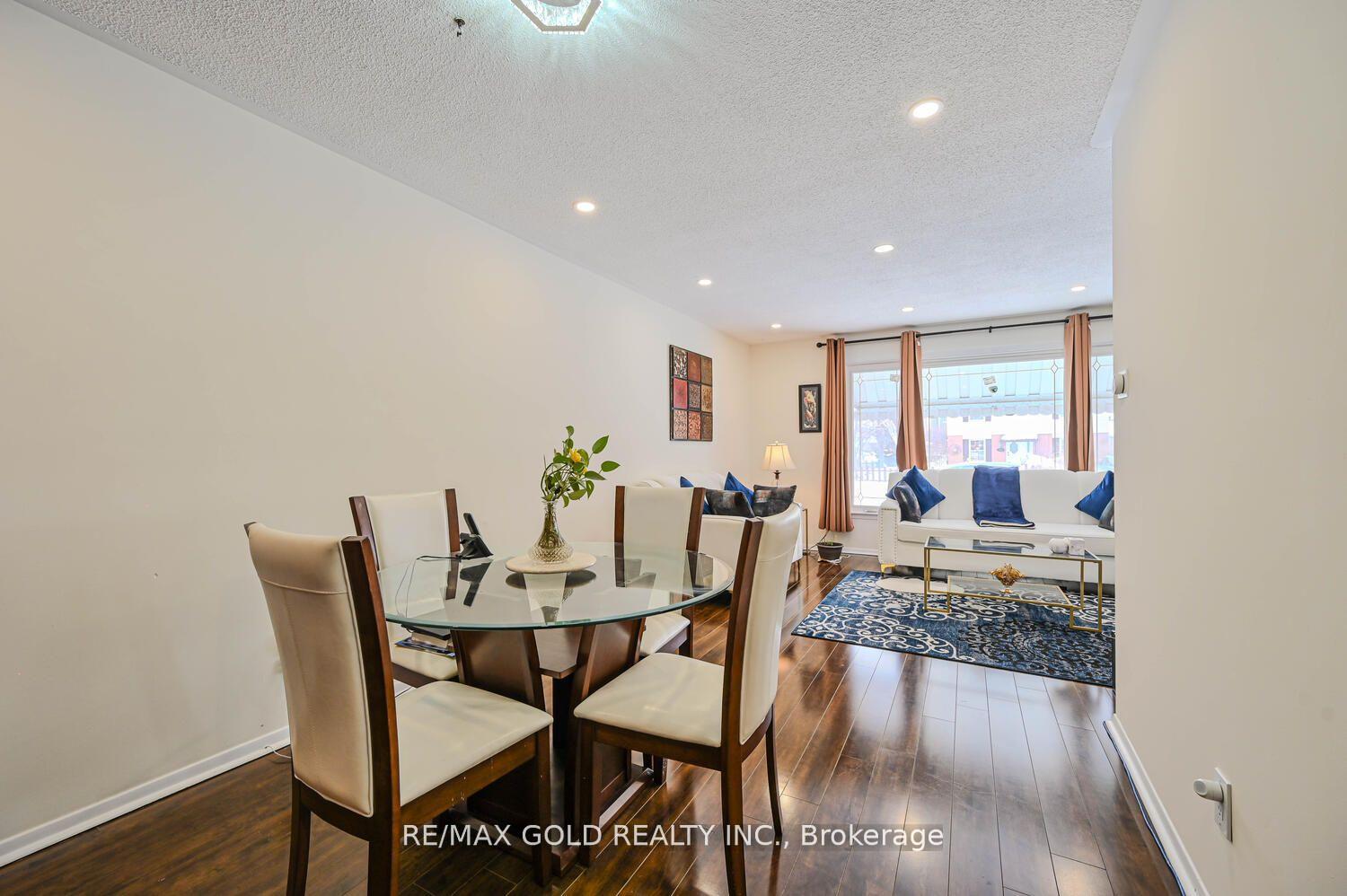 Photo 7 of 29 Doncaster Drive, Brampton, Southgate — HOMEH