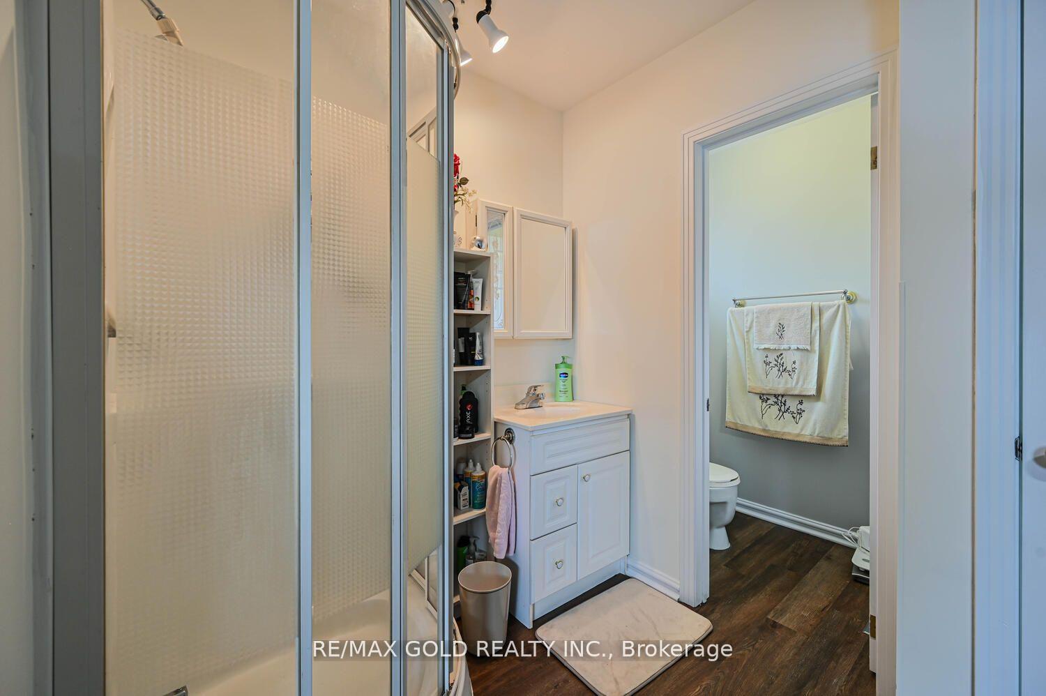 Photo 15 of 29 Doncaster Drive, Brampton, Southgate — HOMEH