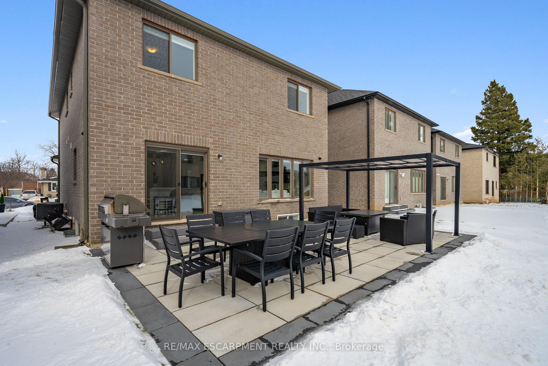 Photo 41 of 36 Miller Drive, Hamilton, Ancaster — HOMEH