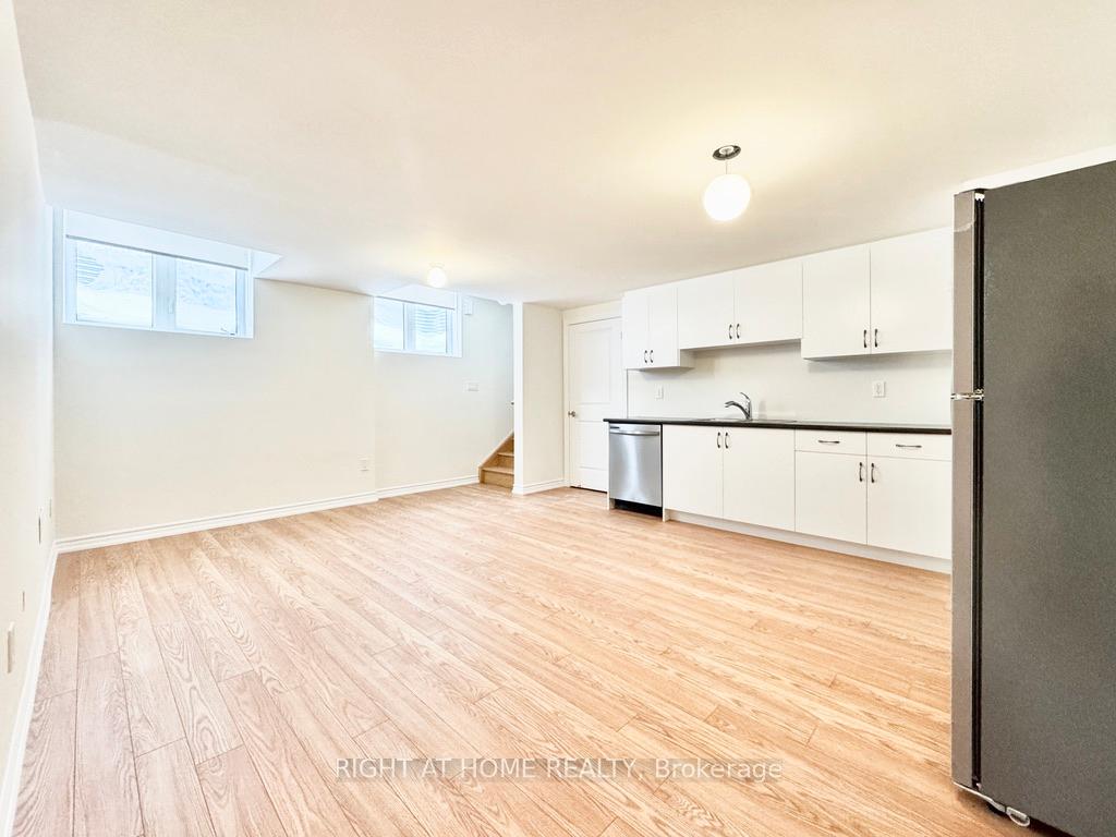 Photo 1 of Unit 1, 26 Prudhoe Terrace, Barrie, Rural Barrie Southeast — HOMEH