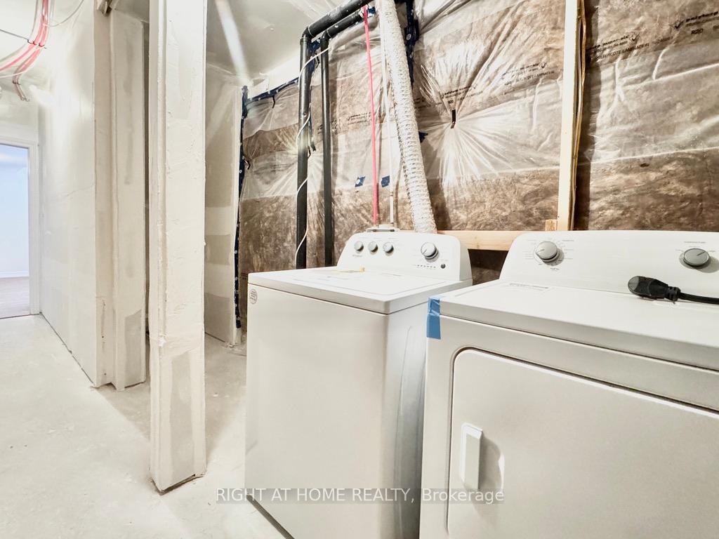 Photo 6 of Unit 1, 26 Prudhoe Terrace, Barrie, Rural Barrie Southeast — HOMEH