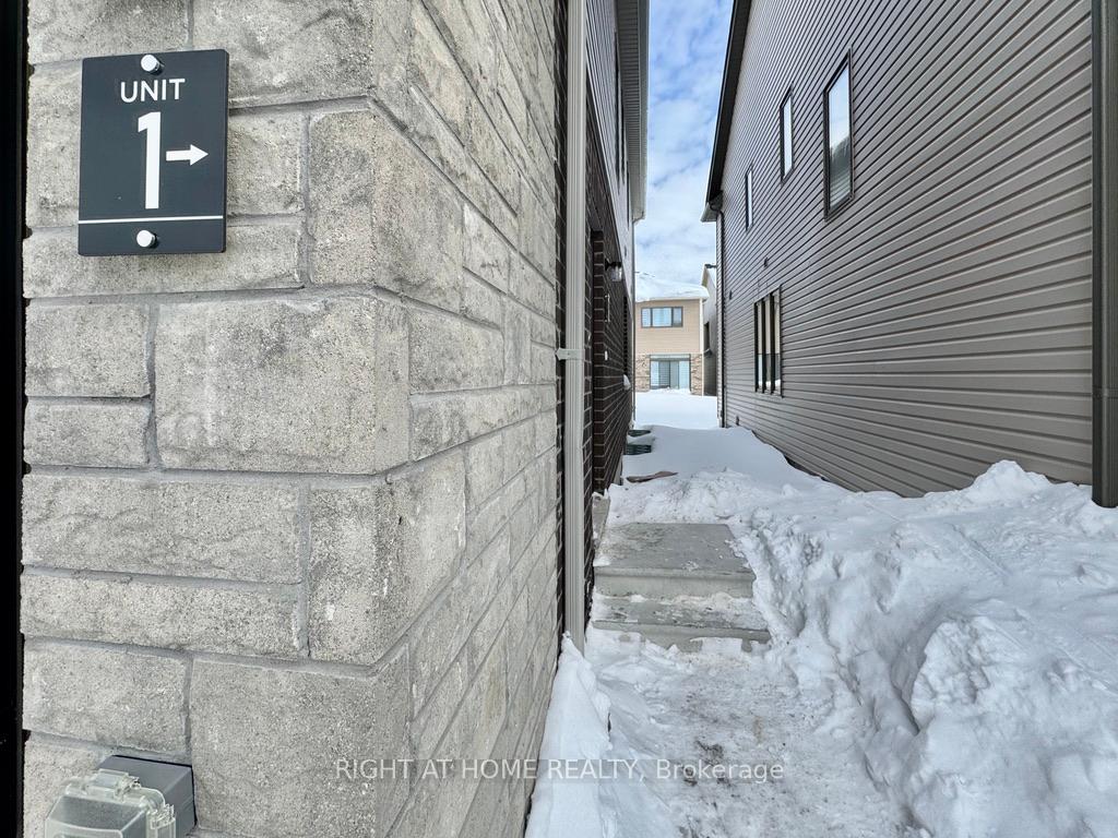 Photo 8 of Unit 1, 26 Prudhoe Terrace, Barrie, Rural Barrie Southeast — HOMEH