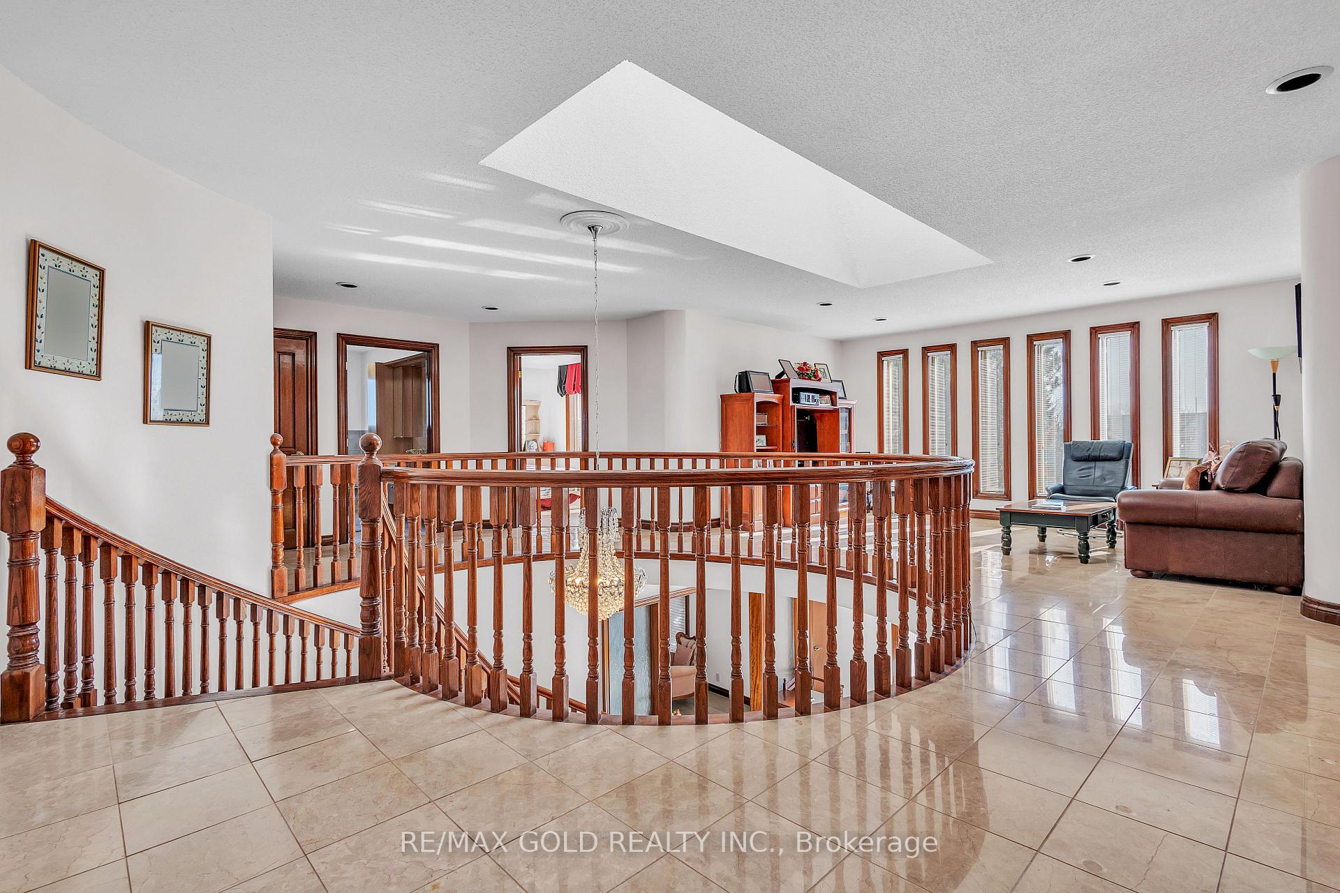 Photo 24 of 21 Leone Lane, Brampton, Bram East — HOMEH