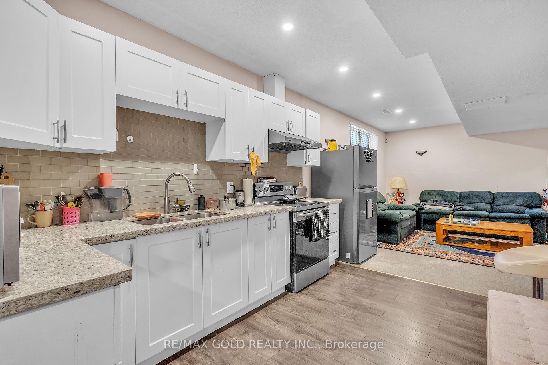 Photo 35 of 21 Leone Lane, Brampton, Bram East — HOMEH