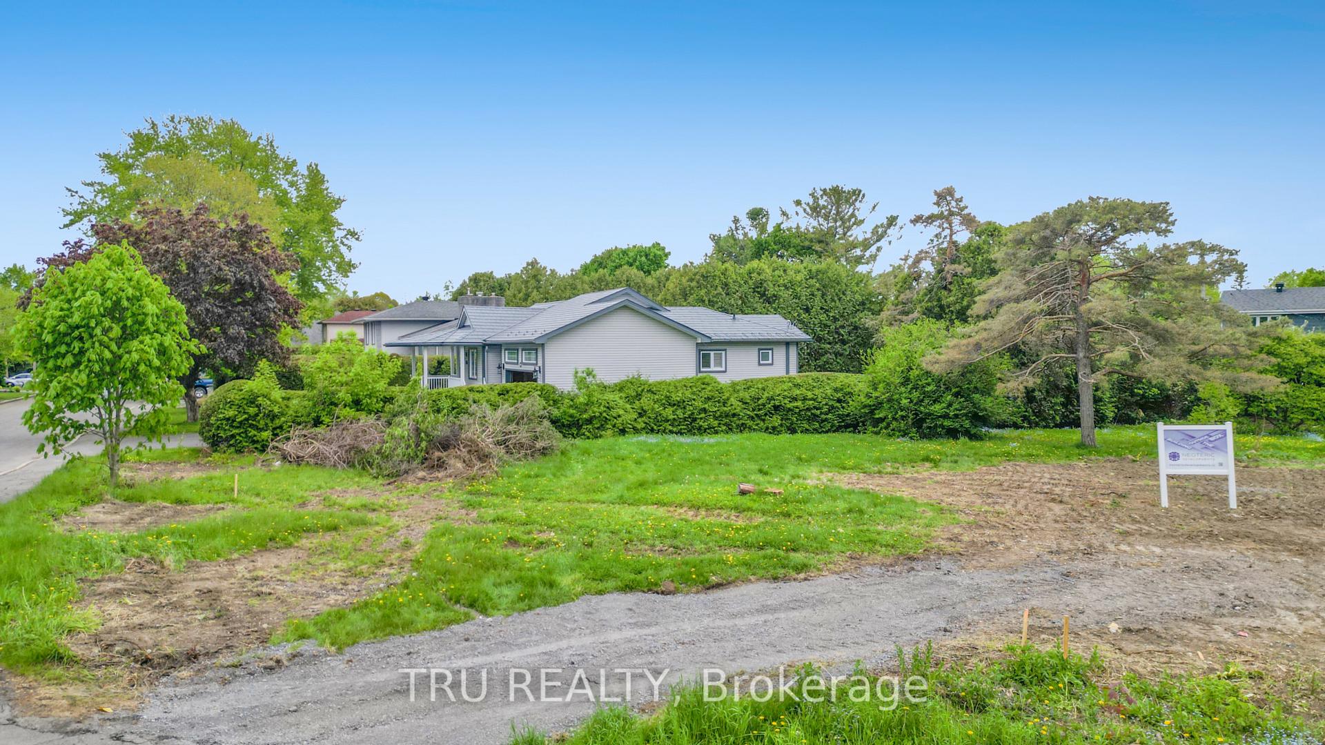 Photo 11 of 854 Mountainview Avenue, Ottawa, Whitehaven — HOMEH
