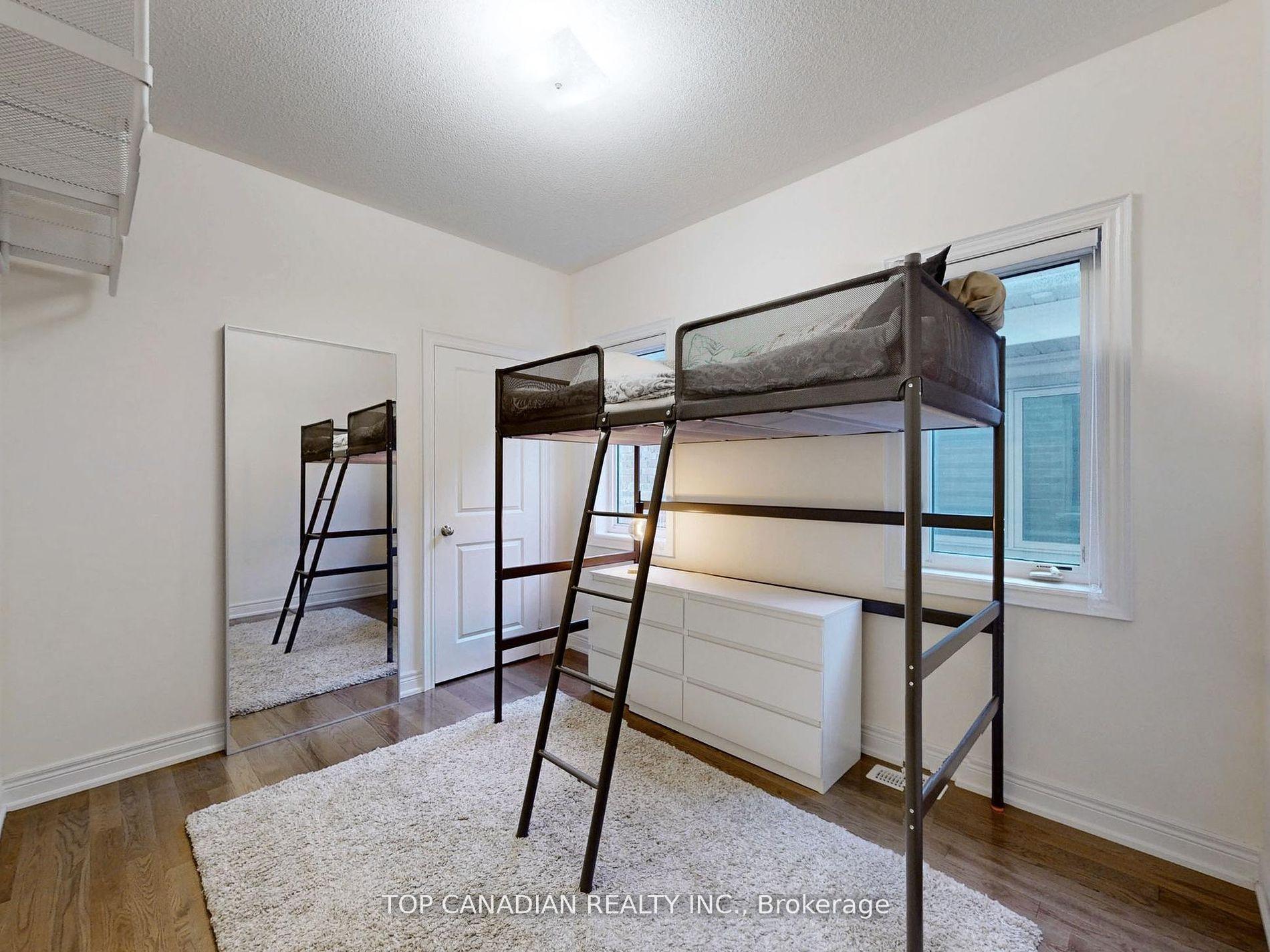 Photo 14 of 208 Boone Crescent, Vaughan, Kleinburg — HOMEH