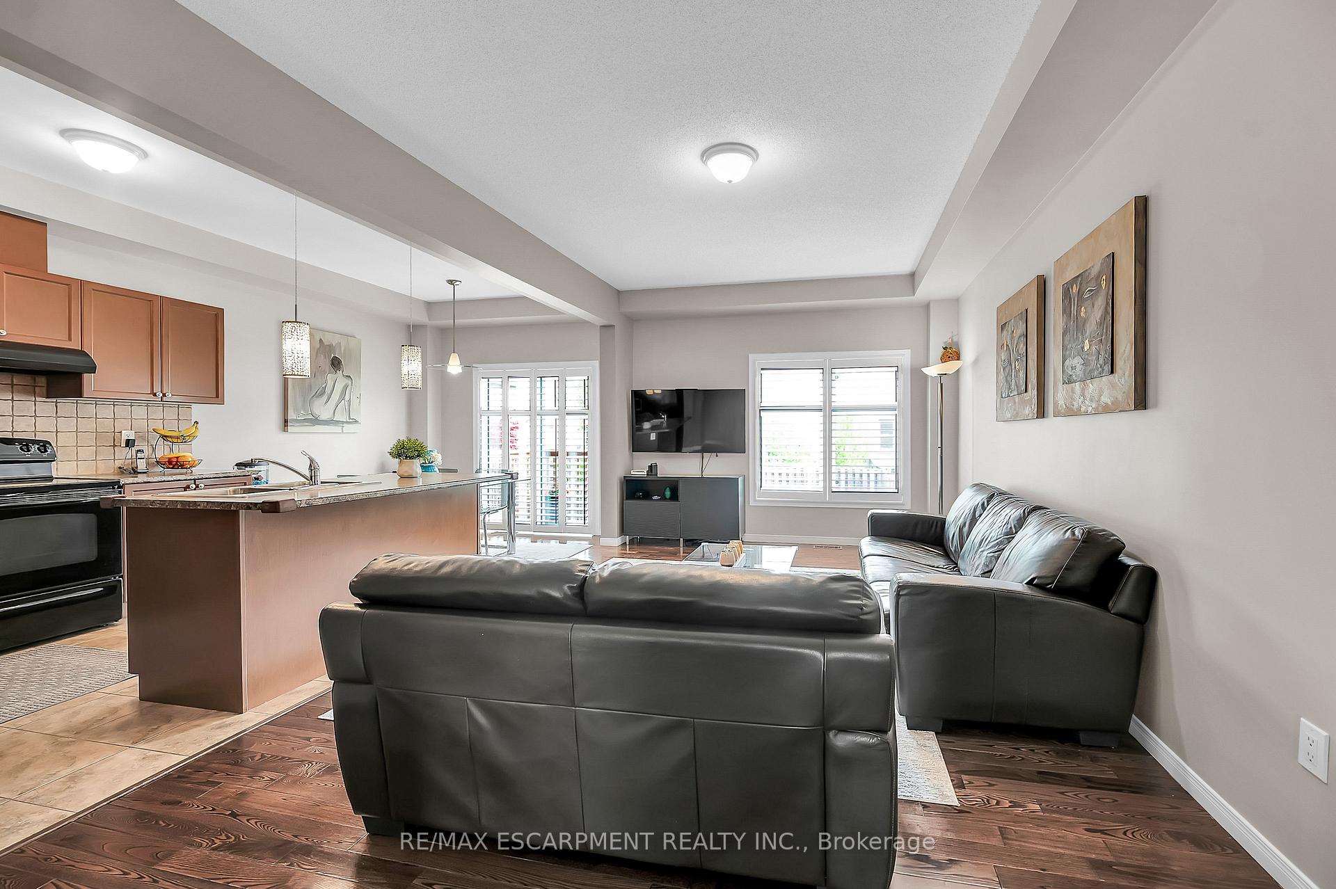 Photo 6 of 121 Bankfield Crescent, Hamilton, Stoney Creek — HOMEH
