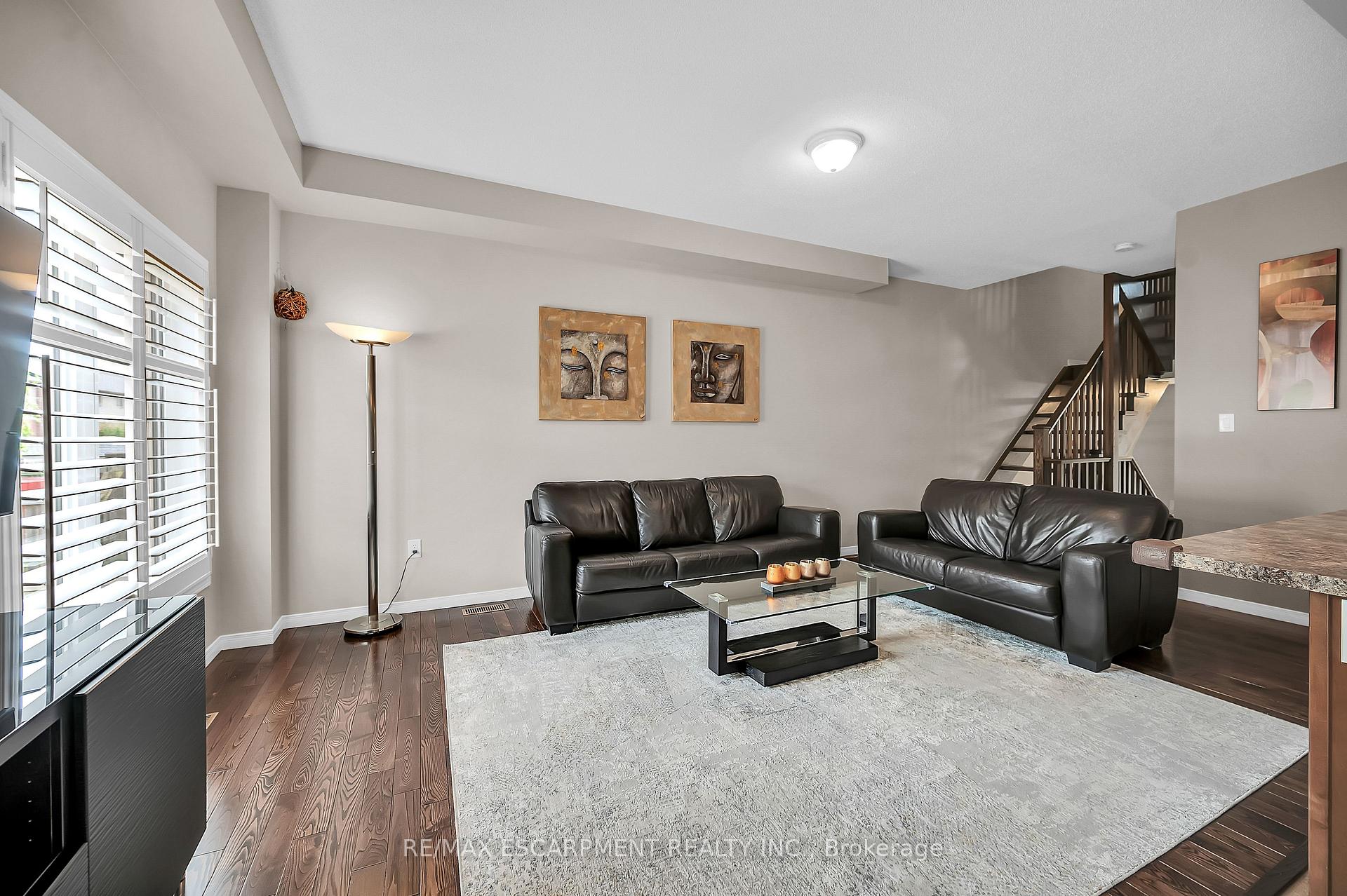 Photo 10 of 121 Bankfield Crescent, Hamilton, Stoney Creek — HOMEH