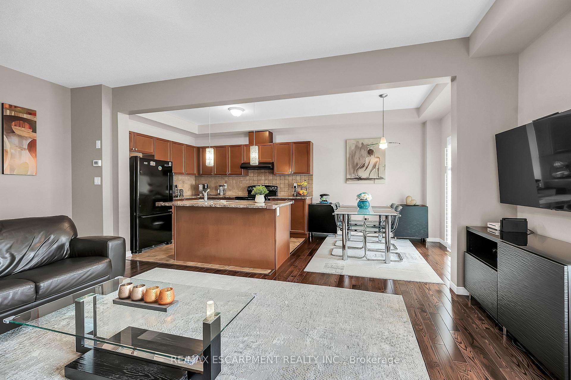 Photo 12 of 121 Bankfield Crescent, Hamilton, Stoney Creek — HOMEH
