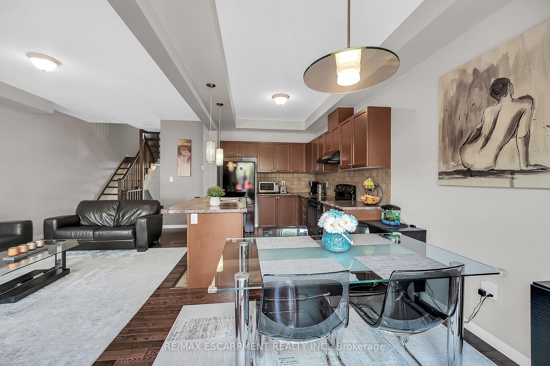 Photo 20 of 121 Bankfield Crescent, Hamilton, Stoney Creek — HOMEH
