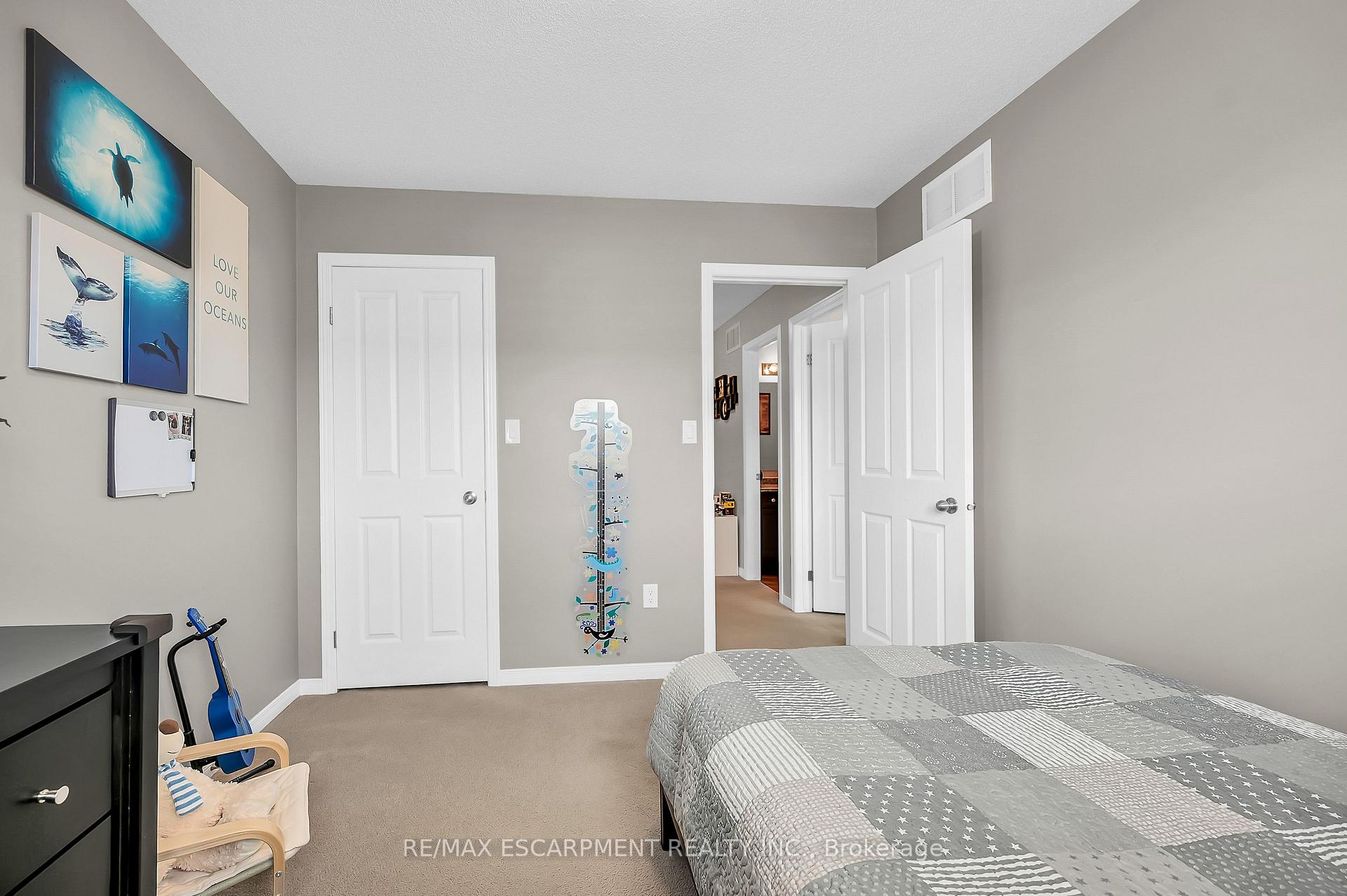 Photo 31 of 121 Bankfield Crescent, Hamilton, Stoney Creek — HOMEH