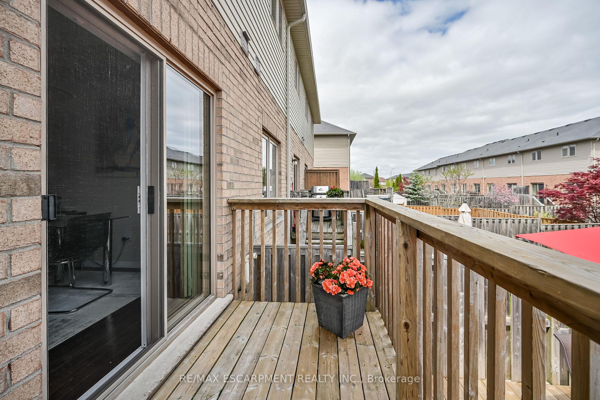 Photo 36 of 121 Bankfield Crescent, Hamilton, Stoney Creek — HOMEH