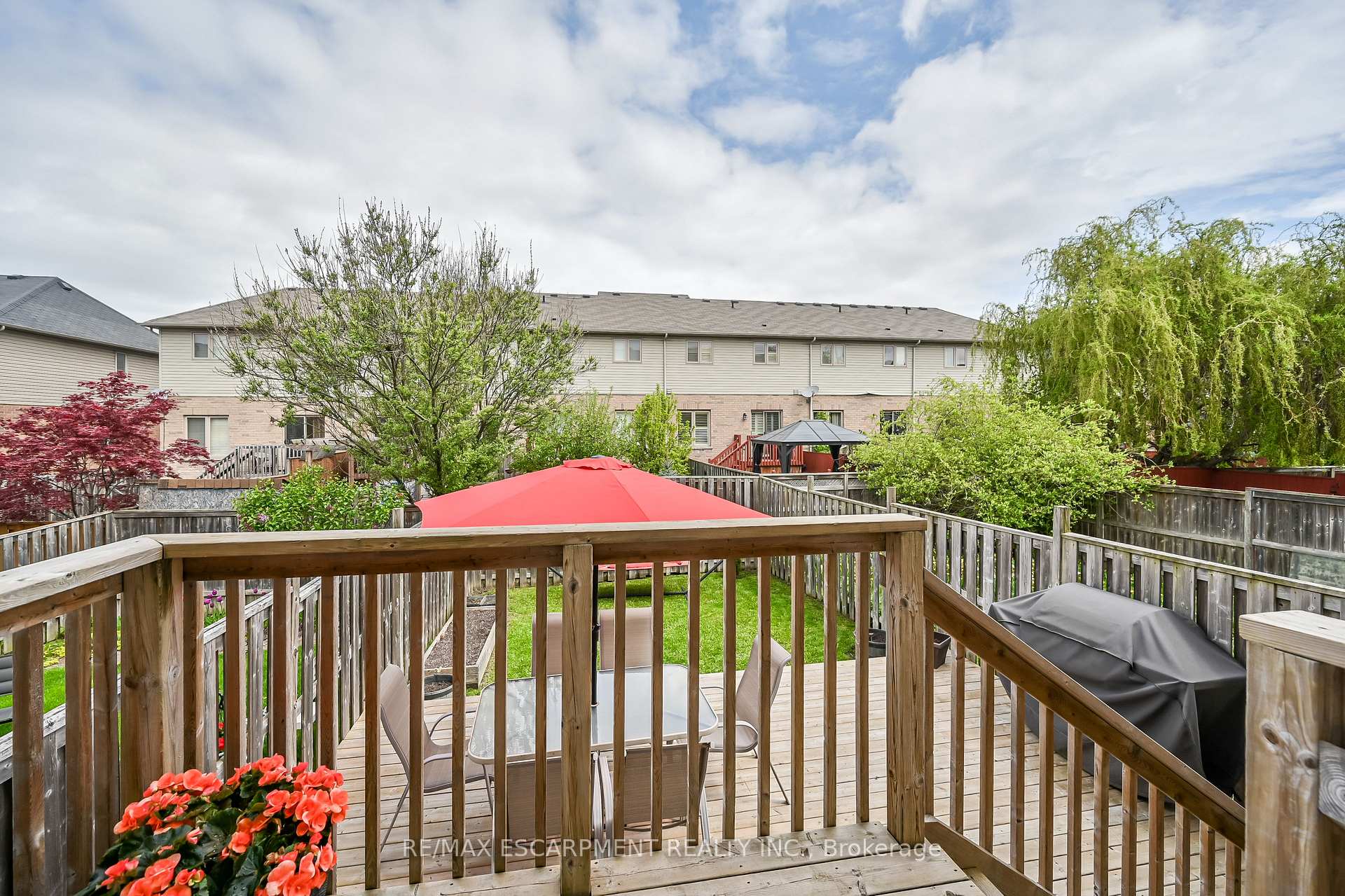 Photo 38 of 121 Bankfield Crescent, Hamilton, Stoney Creek — HOMEH