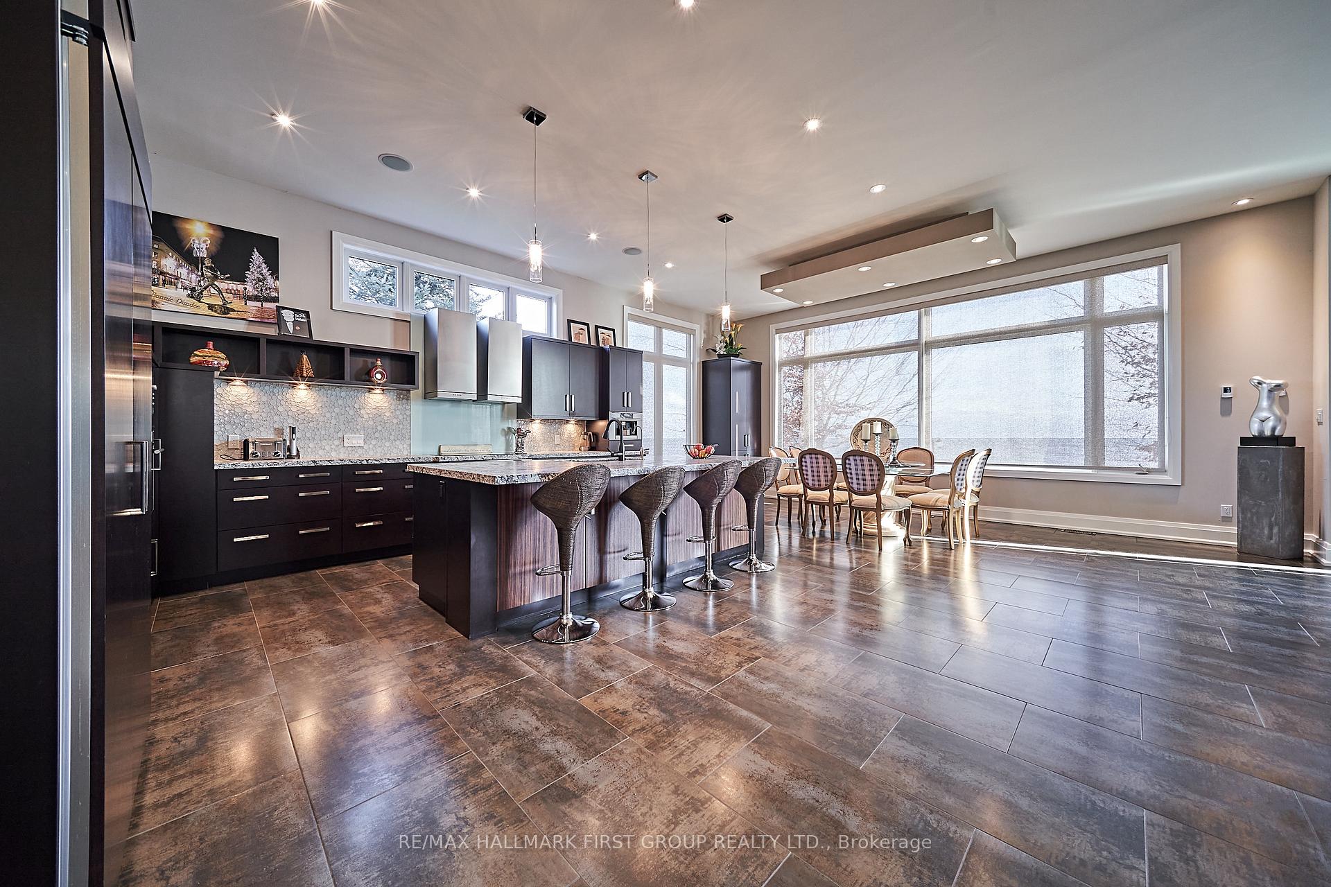 Photo 9 of 14 Ontoro Boulevard, Ajax, South East — HOMEH