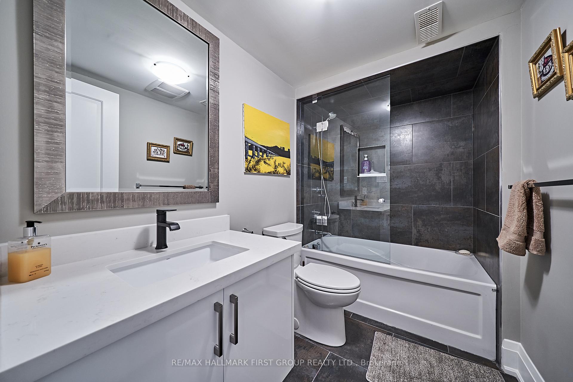 Photo 35 of 14 Ontoro Boulevard, Ajax, South East — HOMEH