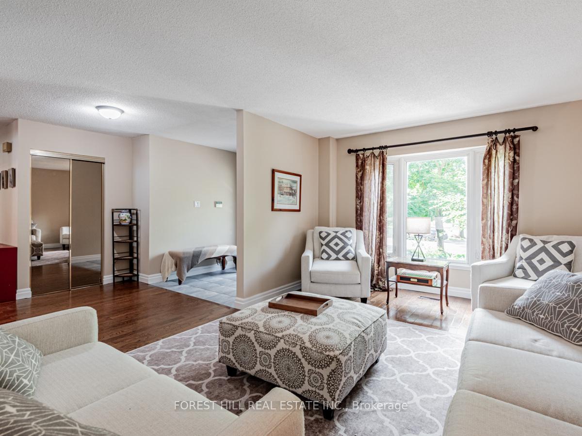Photo 9 of 55 Stacey Crescent, Markham, Thornlea — HOMEH