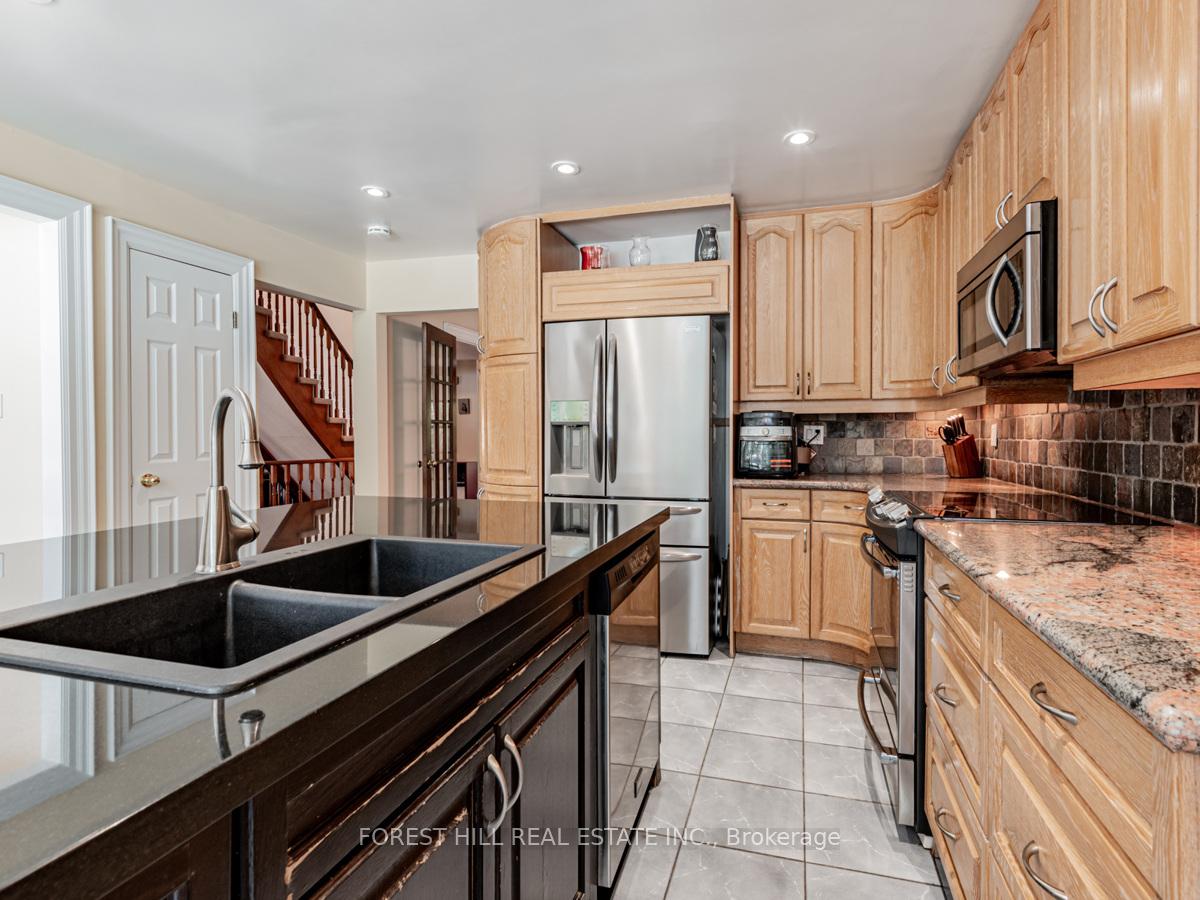 Photo 8 of 55 Stacey Crescent, Markham, Thornlea — HOMEH