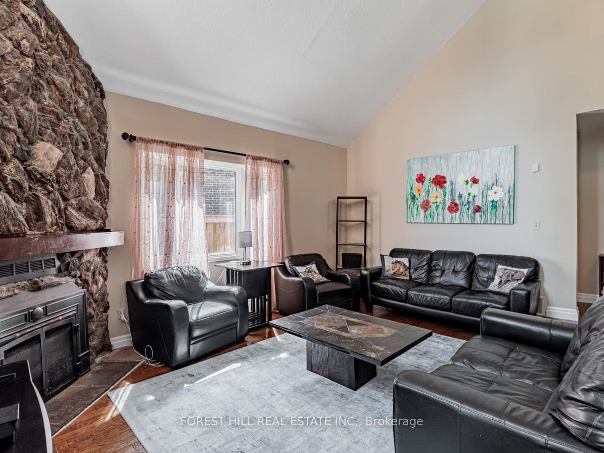 Photo 16 of 55 Stacey Crescent, Markham, Thornlea — HOMEH