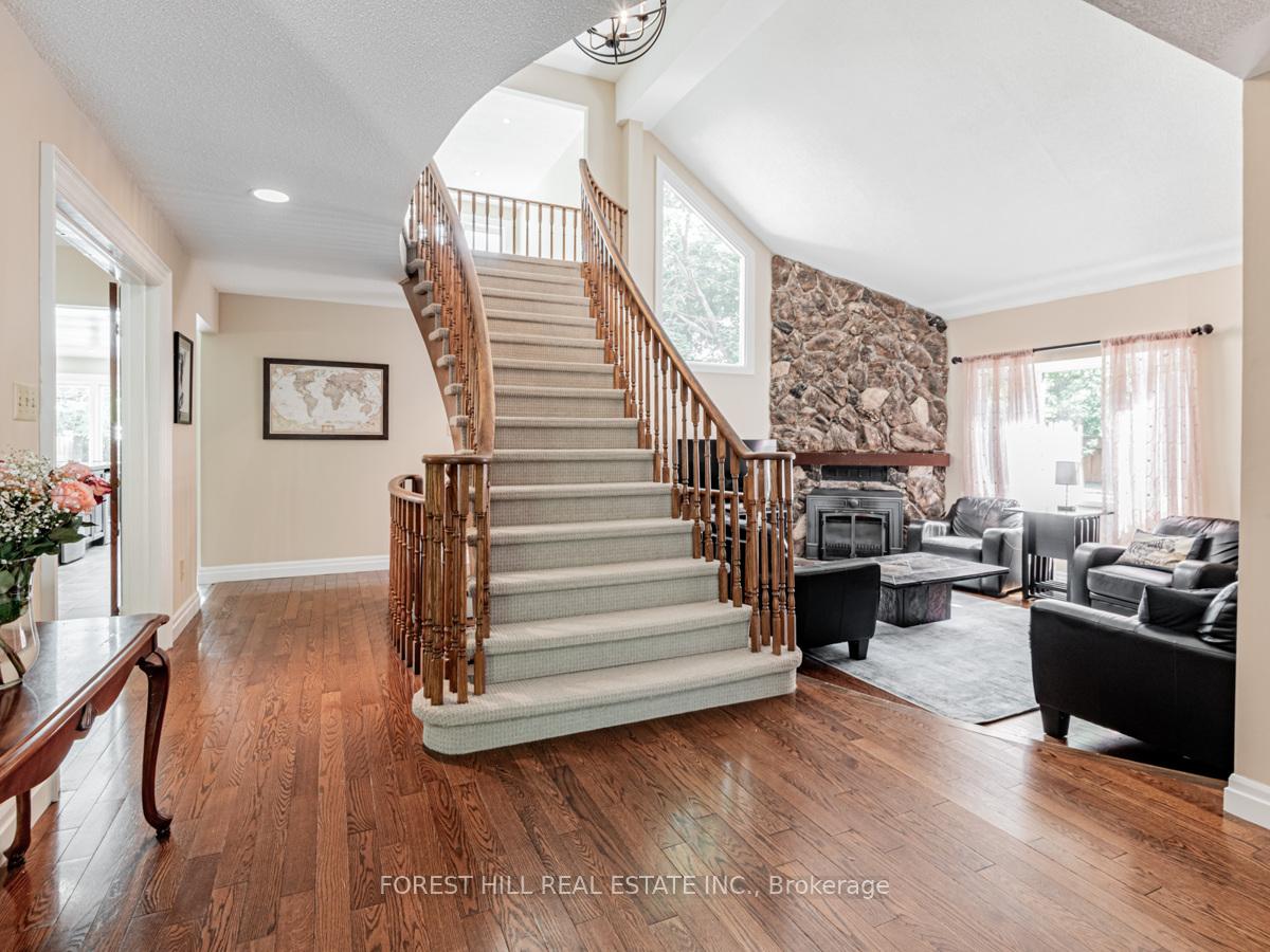 Photo 14 of 55 Stacey Crescent, Markham, Thornlea — HOMEH