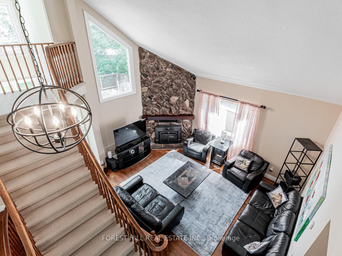Photo 17 of 55 Stacey Crescent, Markham, Thornlea — HOMEH