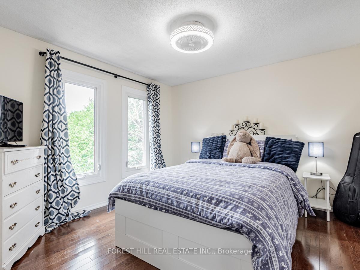 Photo 19 of 55 Stacey Crescent, Markham, Thornlea — HOMEH
