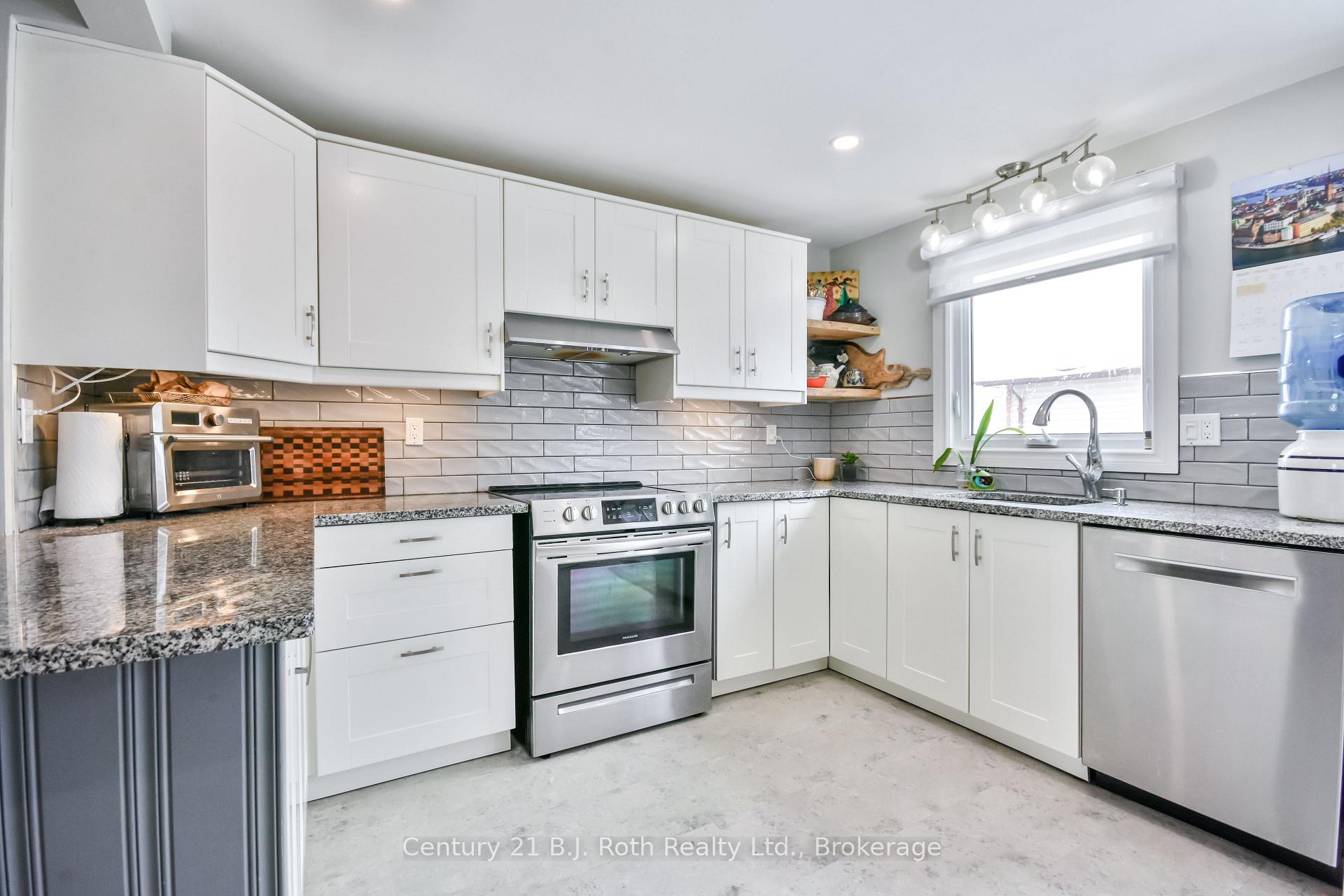 Photo 1 of 745 Algonquin Drive, Midland — HOMEH