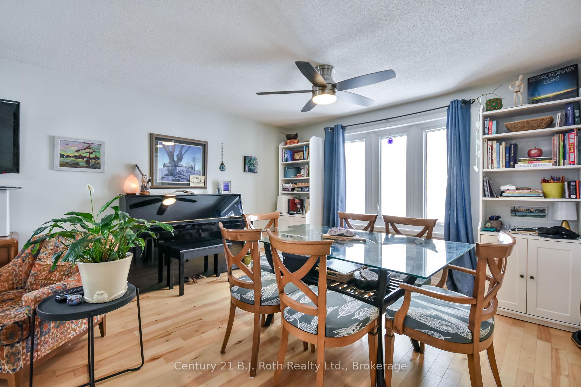 Photo 5 of 745 Algonquin Drive, Midland — HOMEH