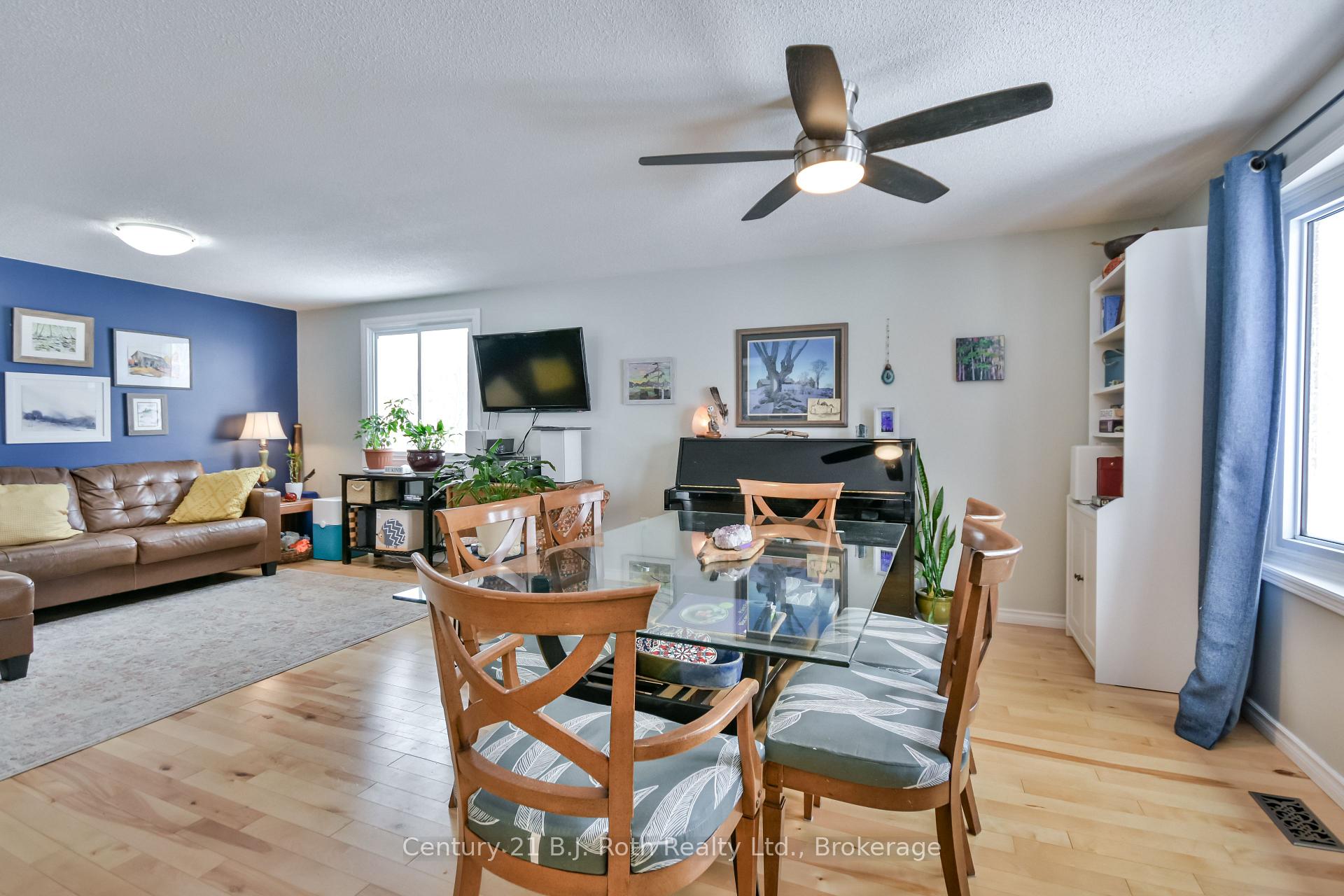 Photo 6 of 745 Algonquin Drive, Midland — HOMEH