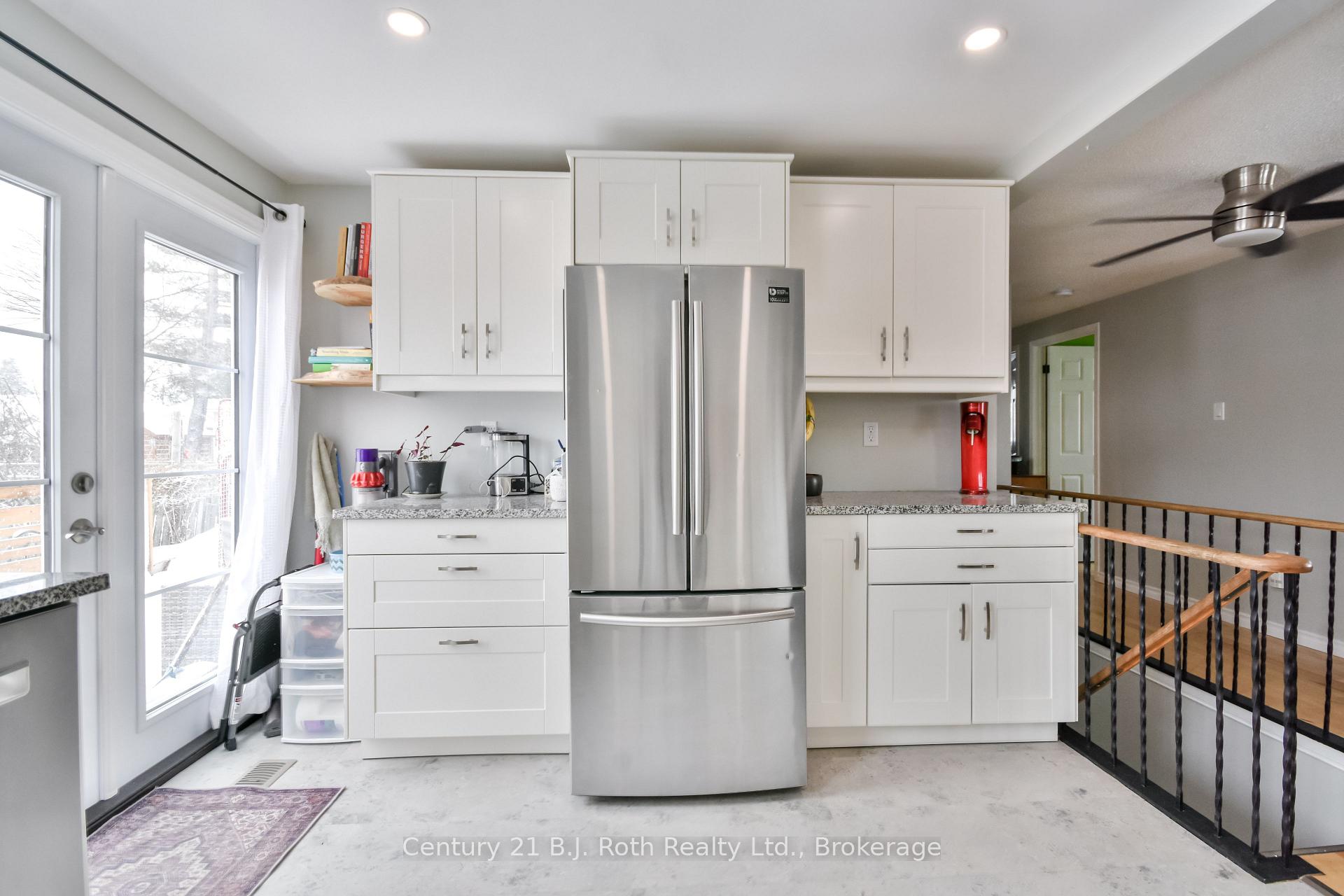 Photo 10 of 745 Algonquin Drive, Midland — HOMEH