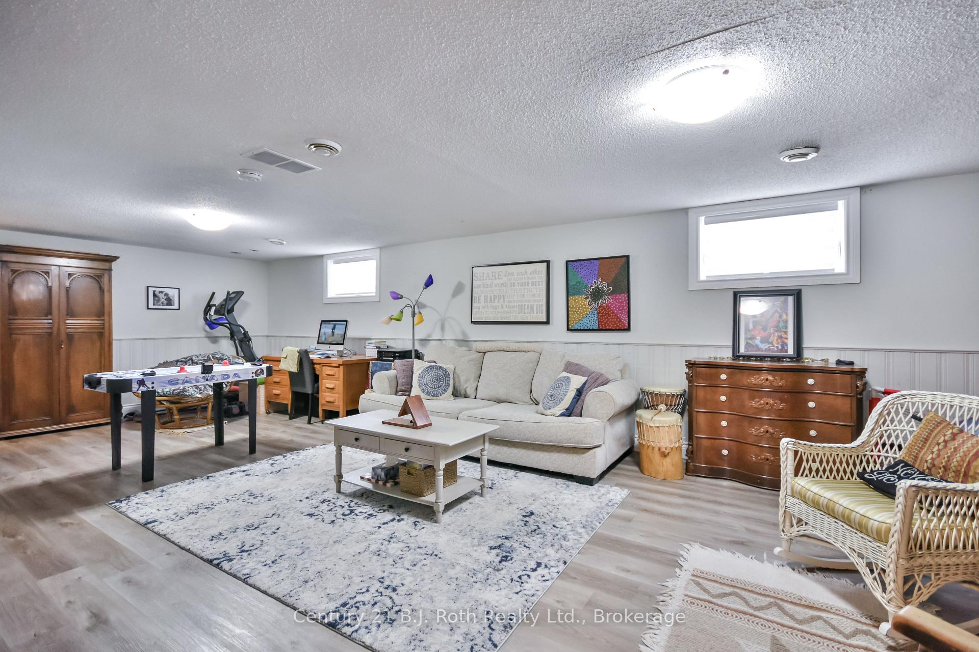Photo 18 of 745 Algonquin Drive, Midland — HOMEH