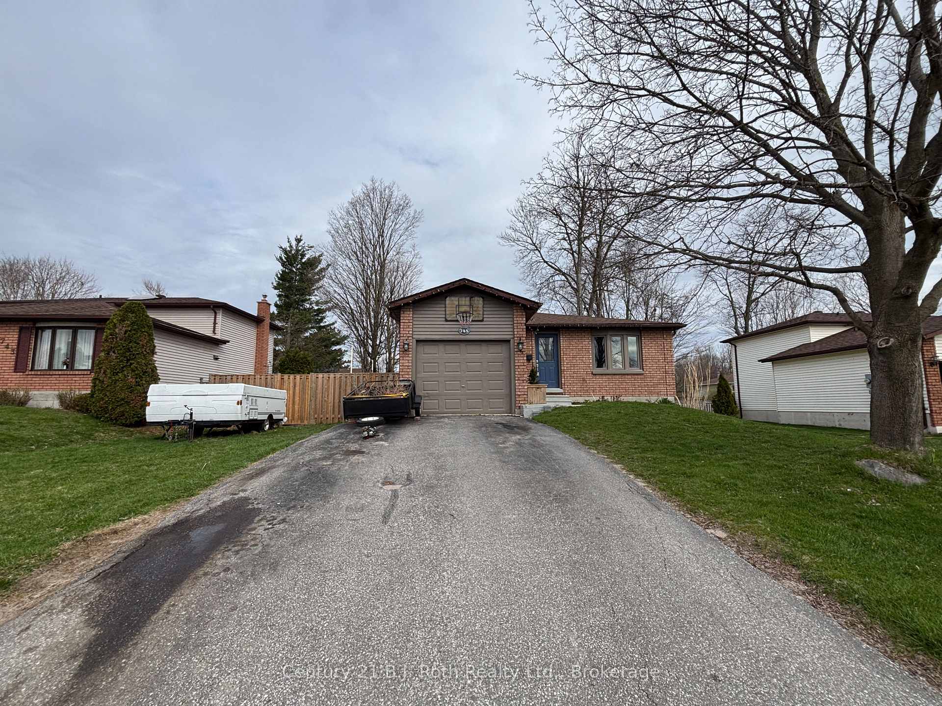 Photo 26 of 745 Algonquin Drive, Midland — HOMEH