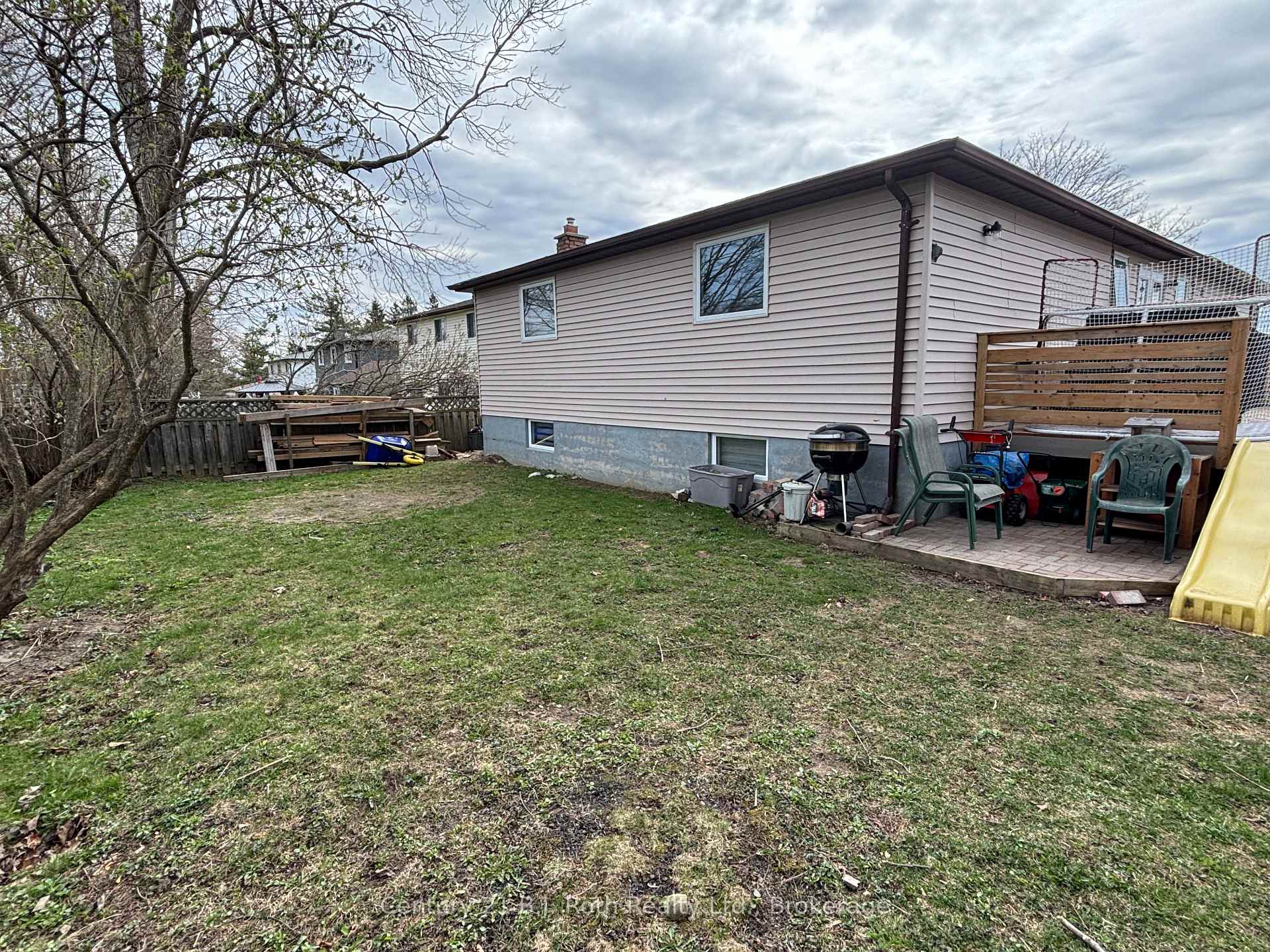 Photo 30 of 745 Algonquin Drive, Midland — HOMEH