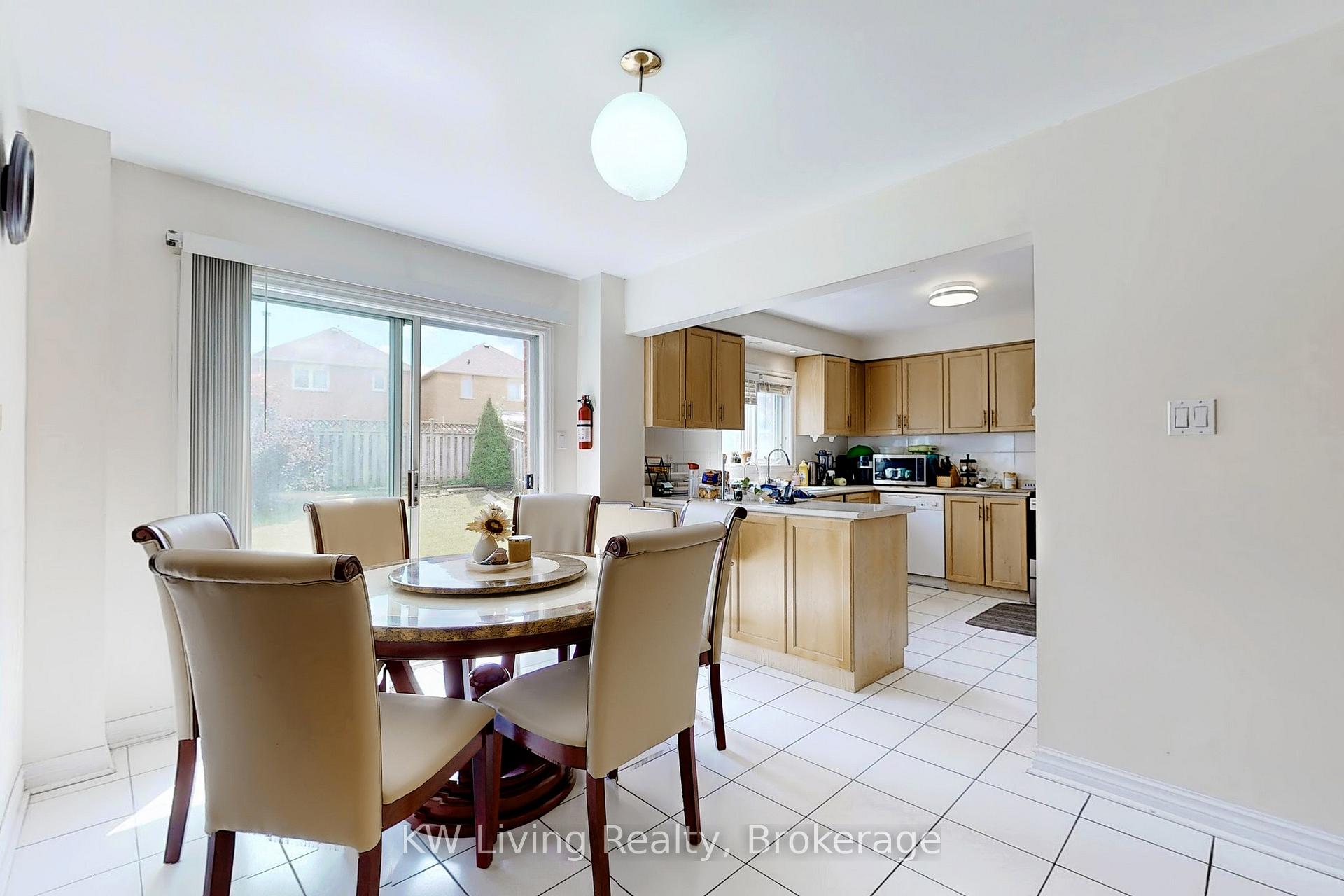 Photo 13 of 299 Highglen Avenue, Markham, Middlefield — HOMEH