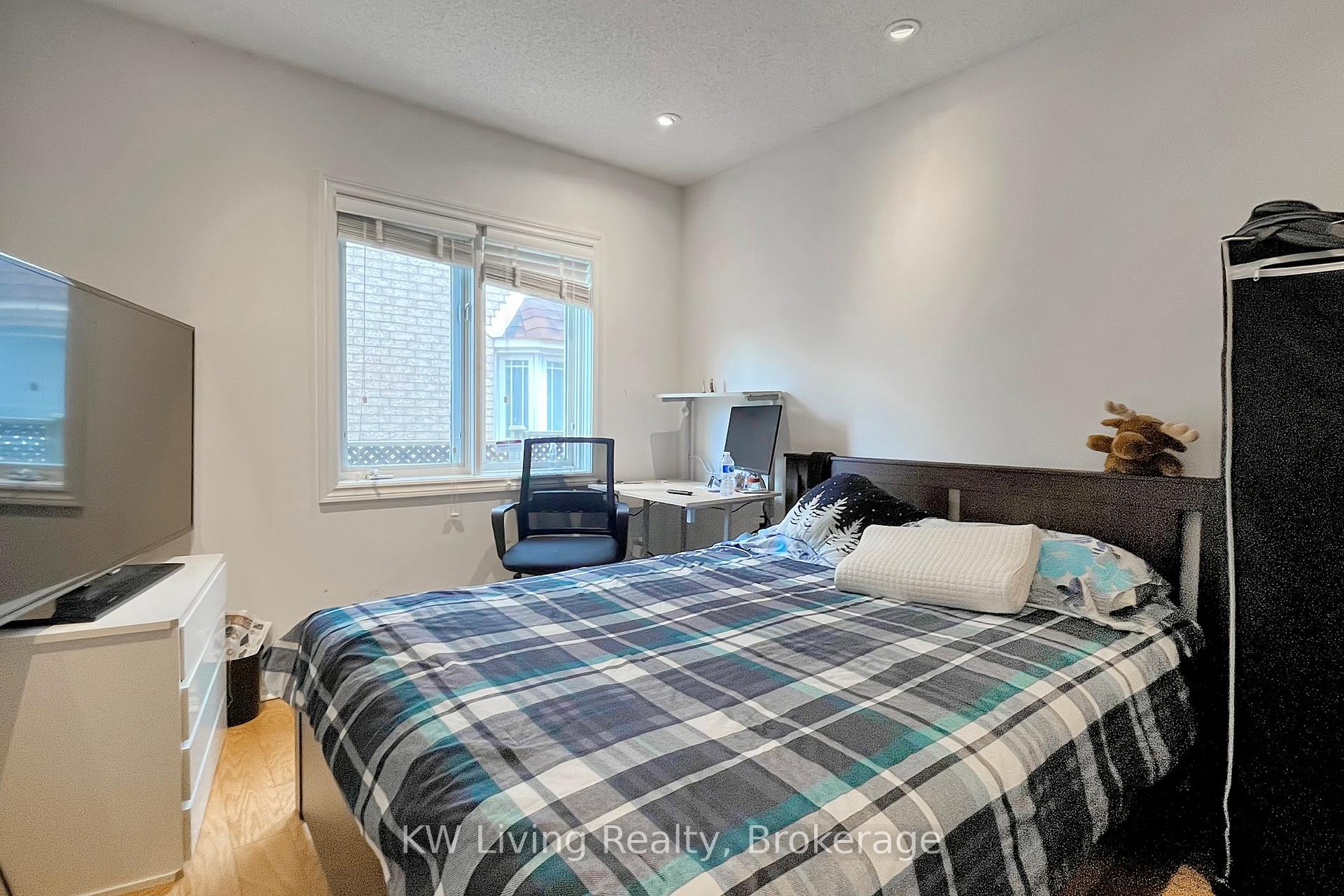 Photo 15 of 299 Highglen Avenue, Markham, Middlefield — HOMEH