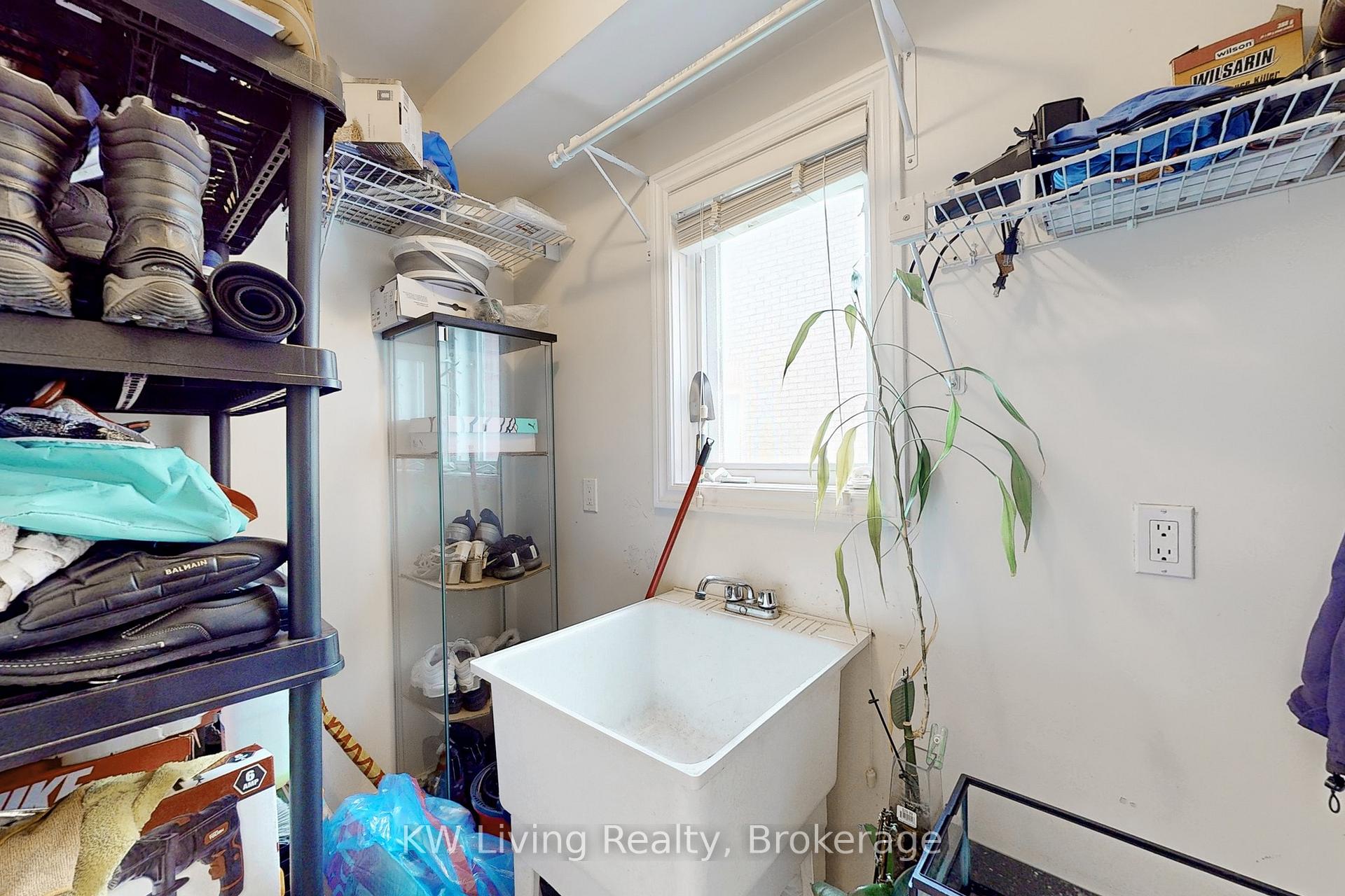 Photo 18 of 299 Highglen Avenue, Markham, Middlefield — HOMEH