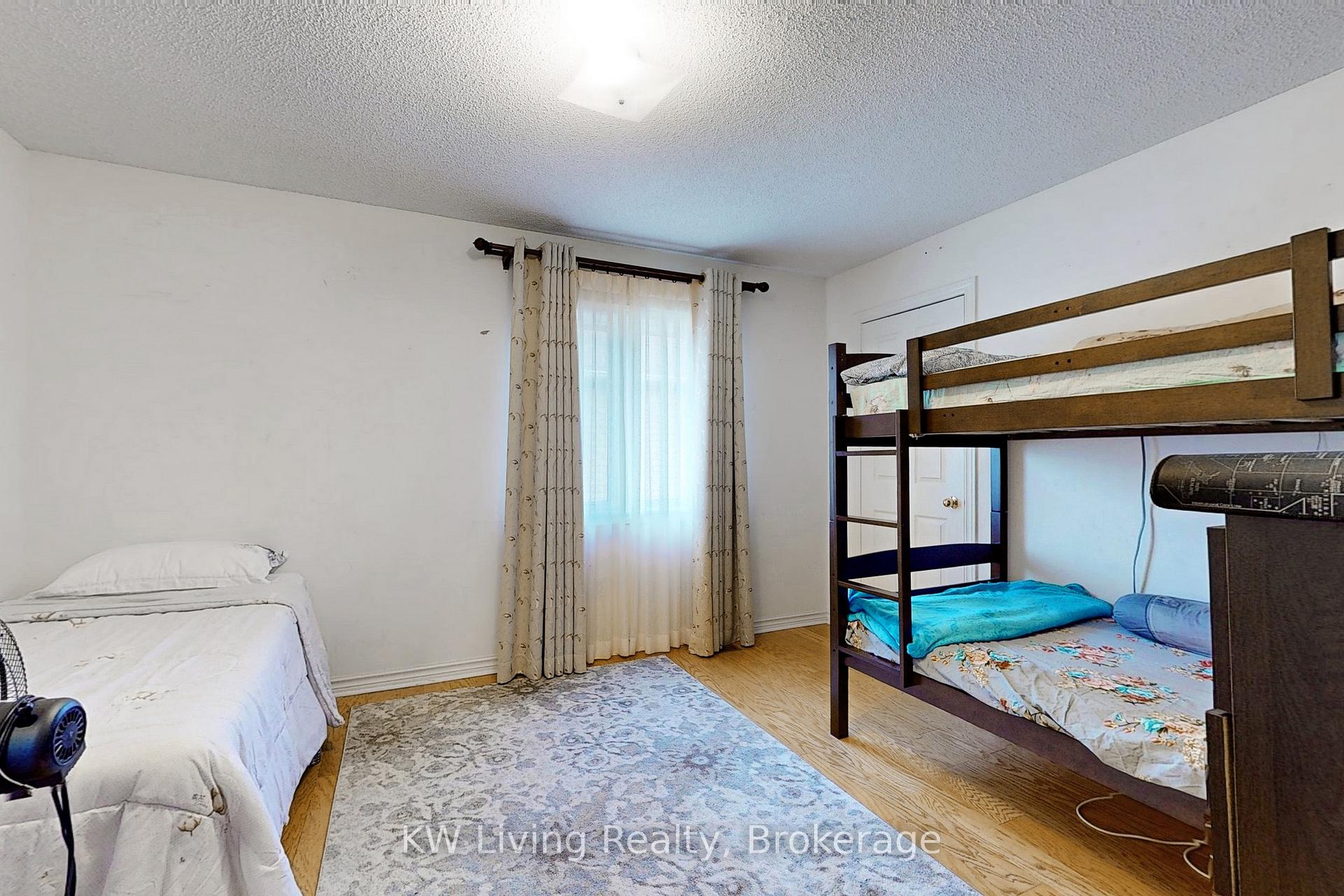 Photo 33 of 299 Highglen Avenue, Markham, Middlefield — HOMEH