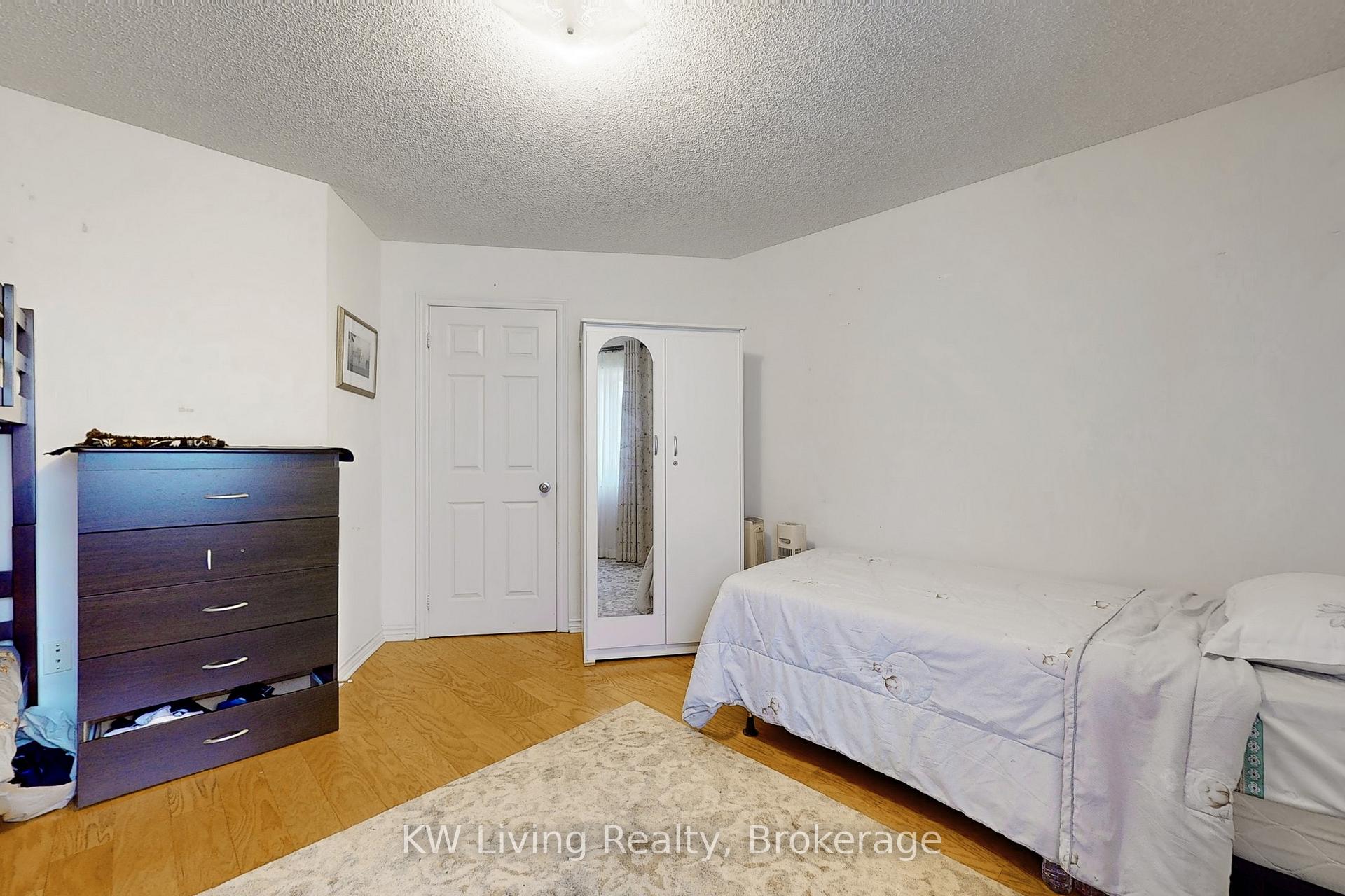 Photo 34 of 299 Highglen Avenue, Markham, Middlefield — HOMEH