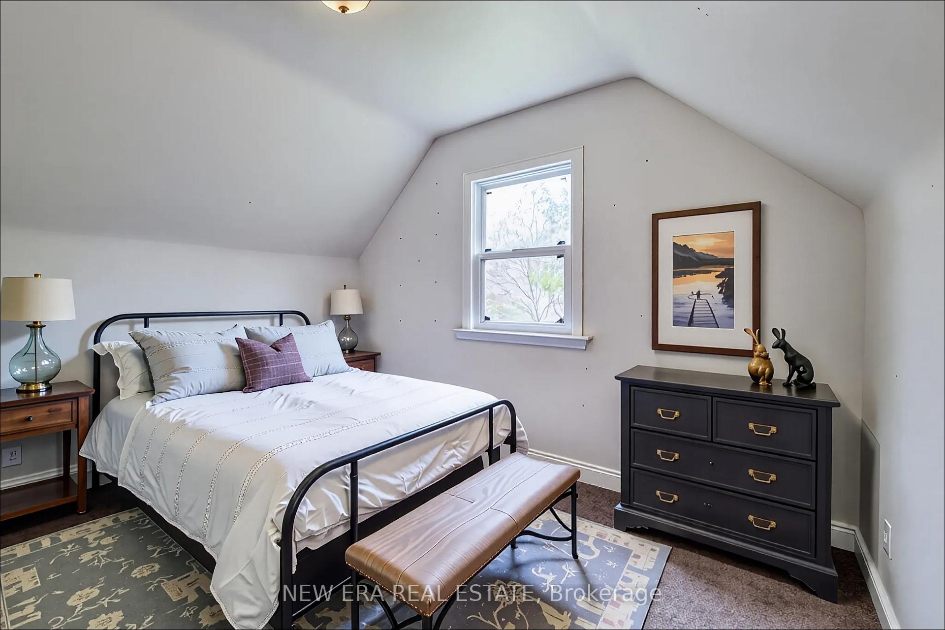 Photo 39 of 107 Haddon Avenue S, Hamilton, Ainslie Wood — HOMEH