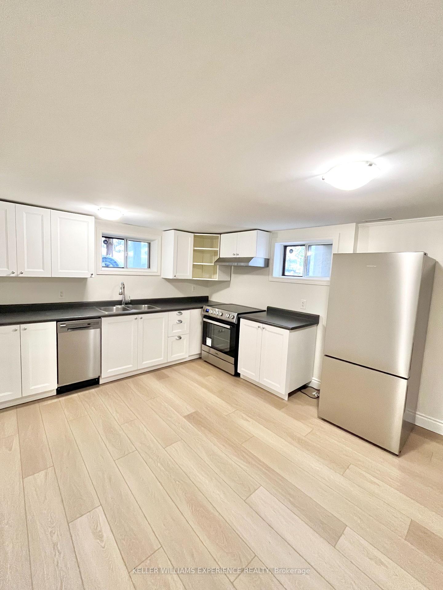Photo 4 of 68 Campbell Avenue, Barrie, Allandale — HOMEH