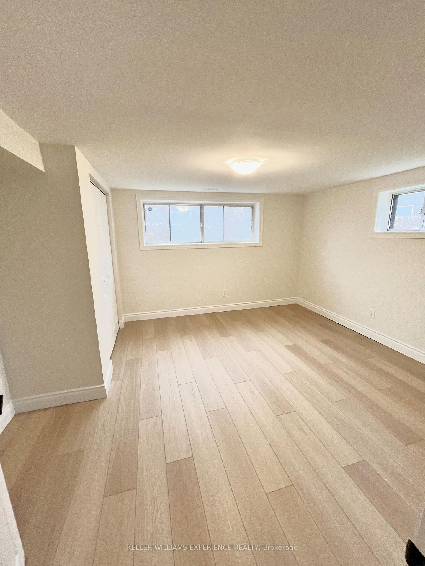 Photo 3 of 68 Campbell Avenue, Barrie, Allandale — HOMEH