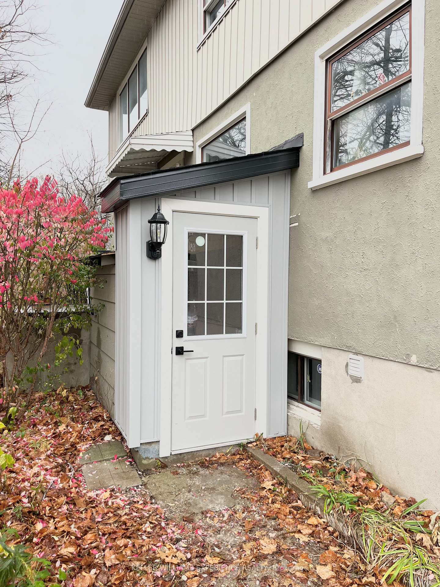Photo 9 of 68 Campbell Avenue, Barrie, Allandale — HOMEH