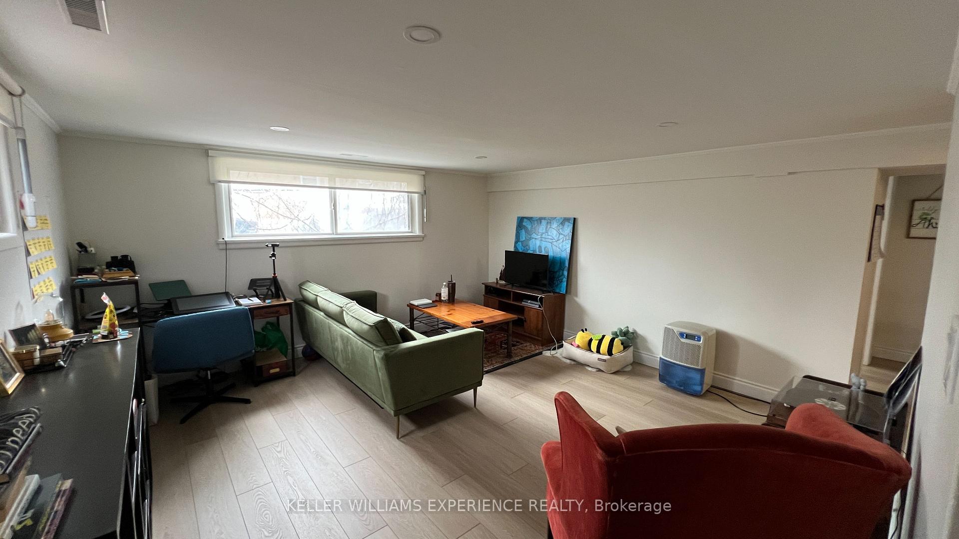 Photo 15 of 68 Campbell Avenue, Barrie, Allandale — HOMEH