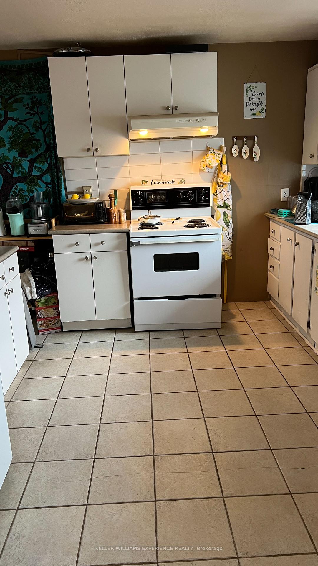 Photo 21 of 68 Campbell Avenue, Barrie, Allandale — HOMEH