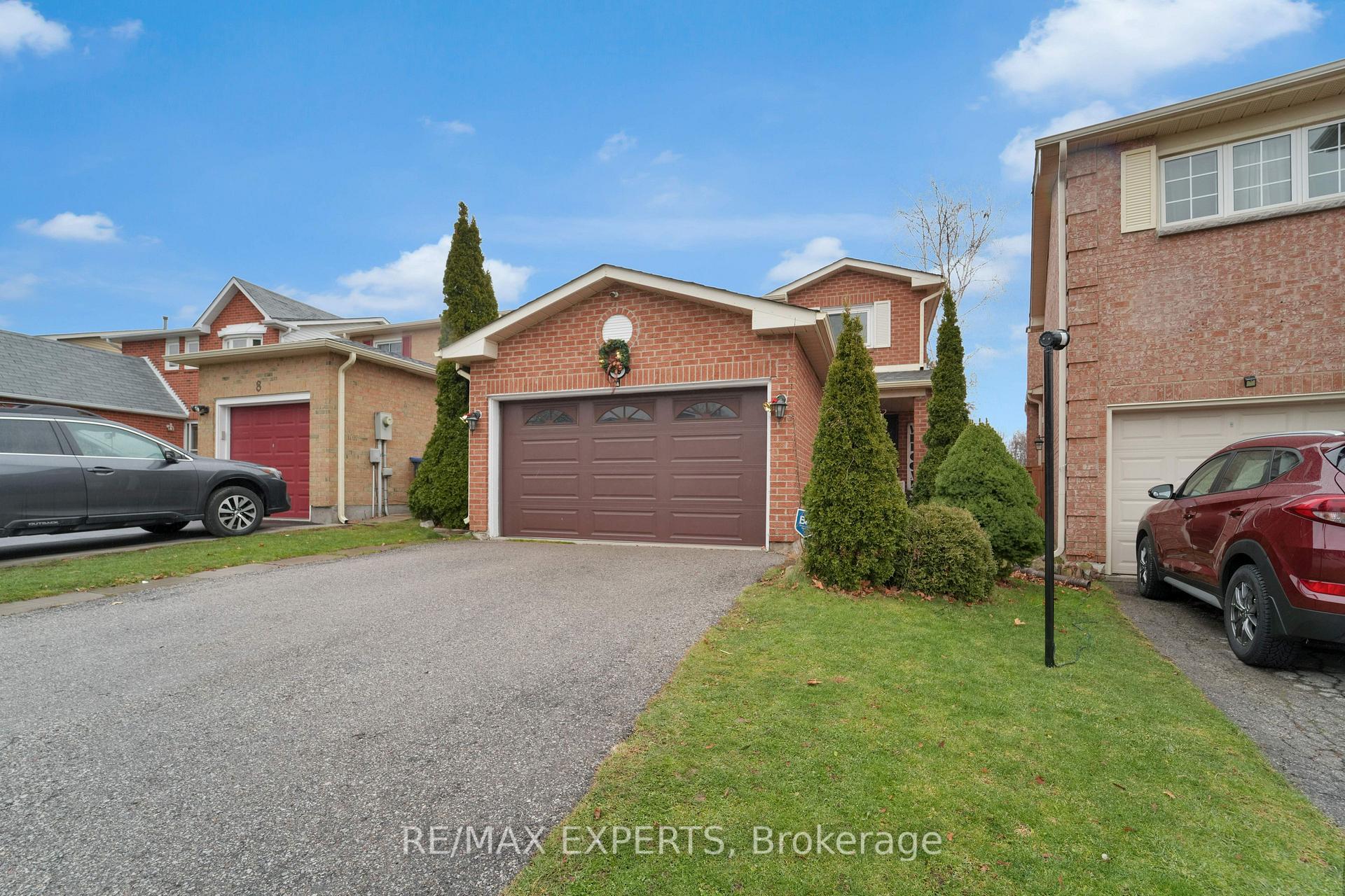 Photo 7 of 10 Cassander Crescent, Brampton, Heart Lake East — HOMEH