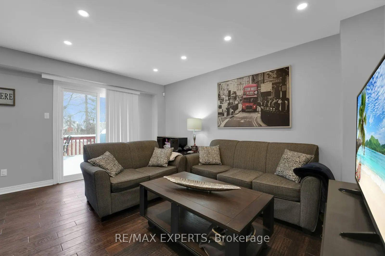 Photo 23 of 10 Cassander Crescent, Brampton, Heart Lake East — HOMEH