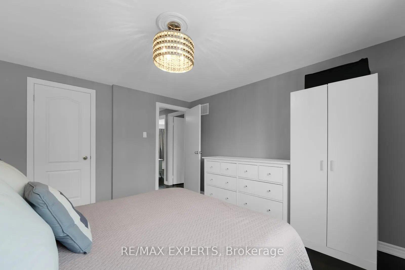 Photo 19 of 10 Cassander Crescent, Brampton, Heart Lake East — HOMEH
