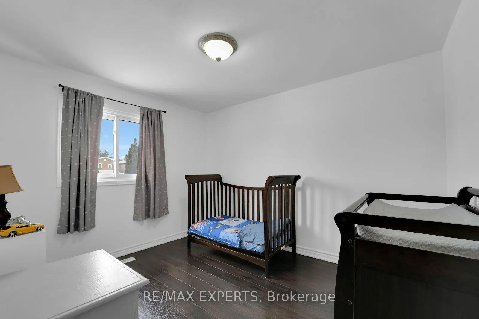 Photo 24 of 10 Cassander Crescent, Brampton, Heart Lake East — HOMEH